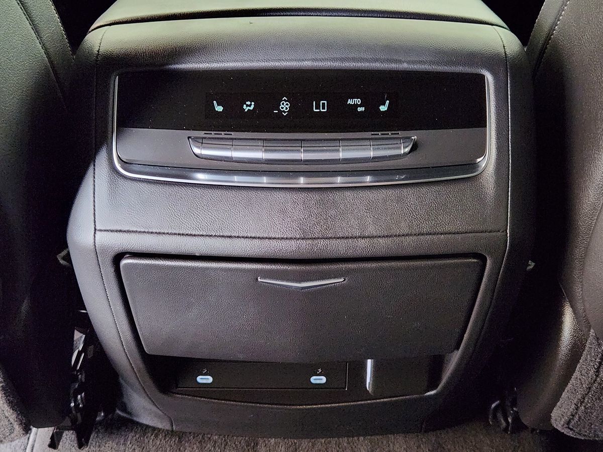 2021 Cadillac Escalade Luxury - Photo 39