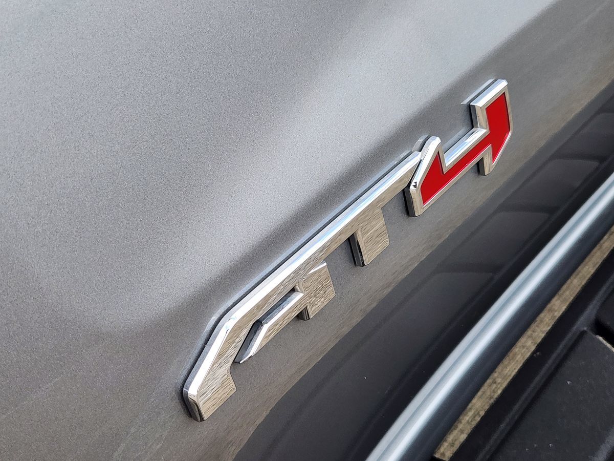2024 GMC Sierra 1500 AT4 - Photo 17