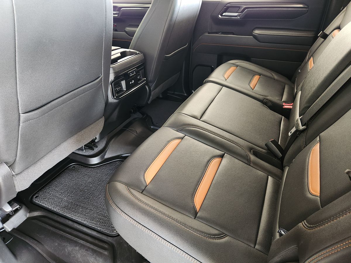 2024 GMC Sierra 1500 AT4 - Photo 39