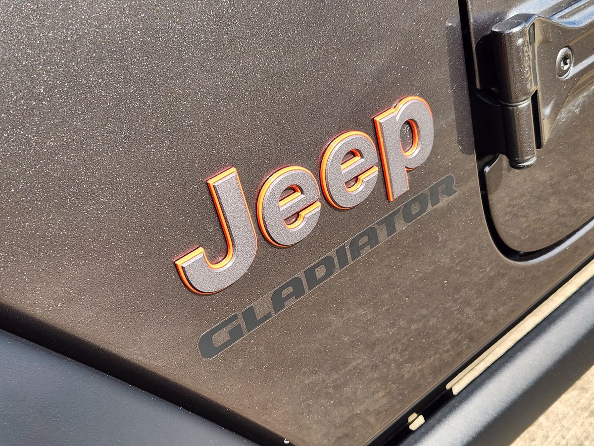 2022 Jeep Gladiator Mojave - Photo 17