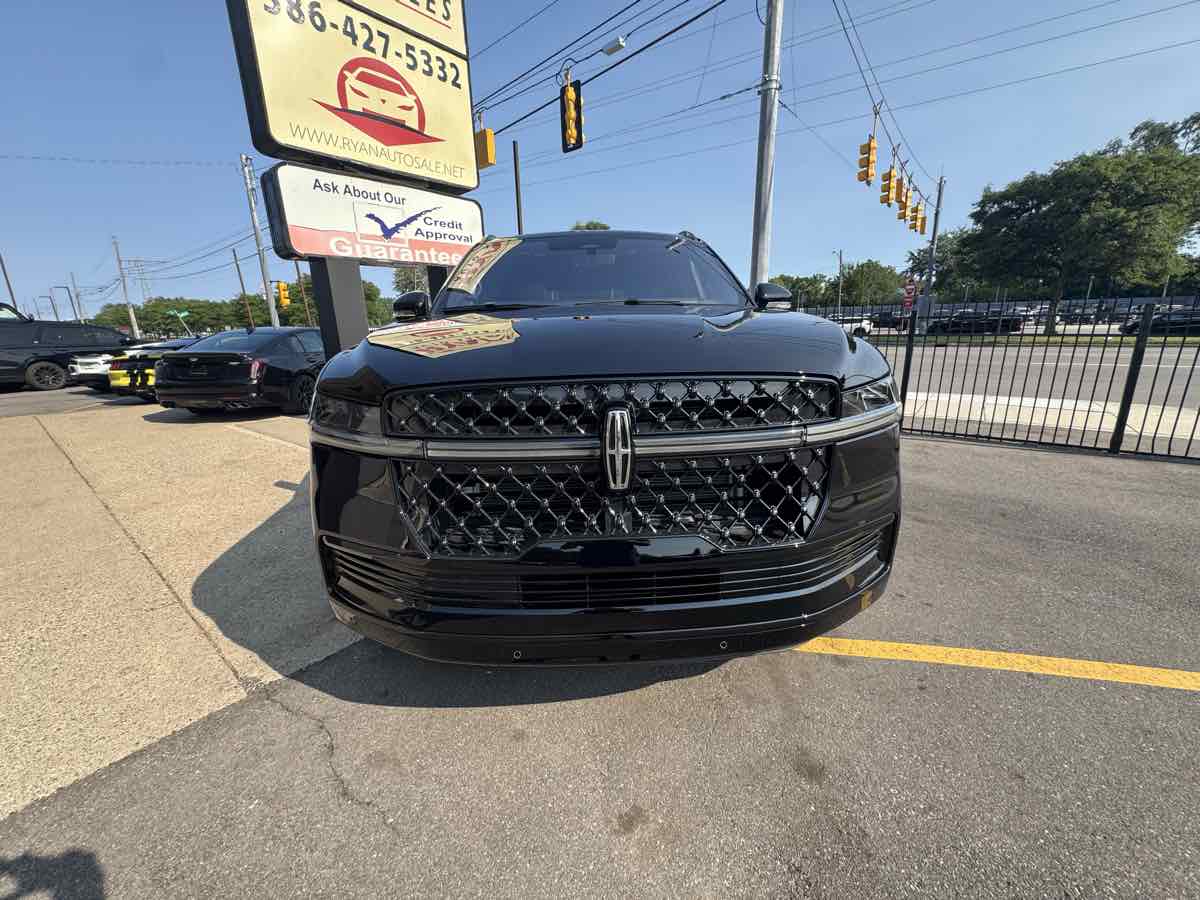 2025 Lincoln Navigator Reserve L - Photo 3
