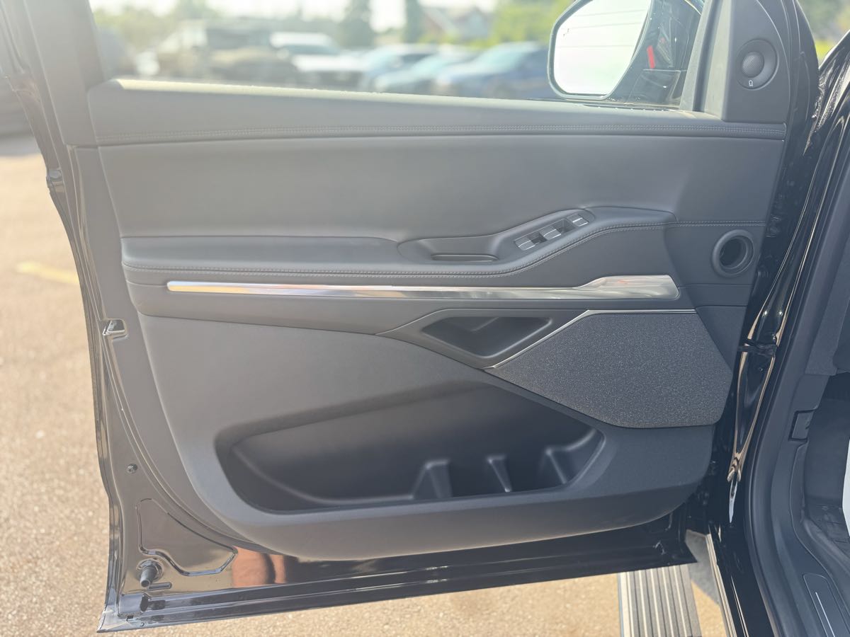 2025 Lincoln Navigator Reserve L - Photo 12