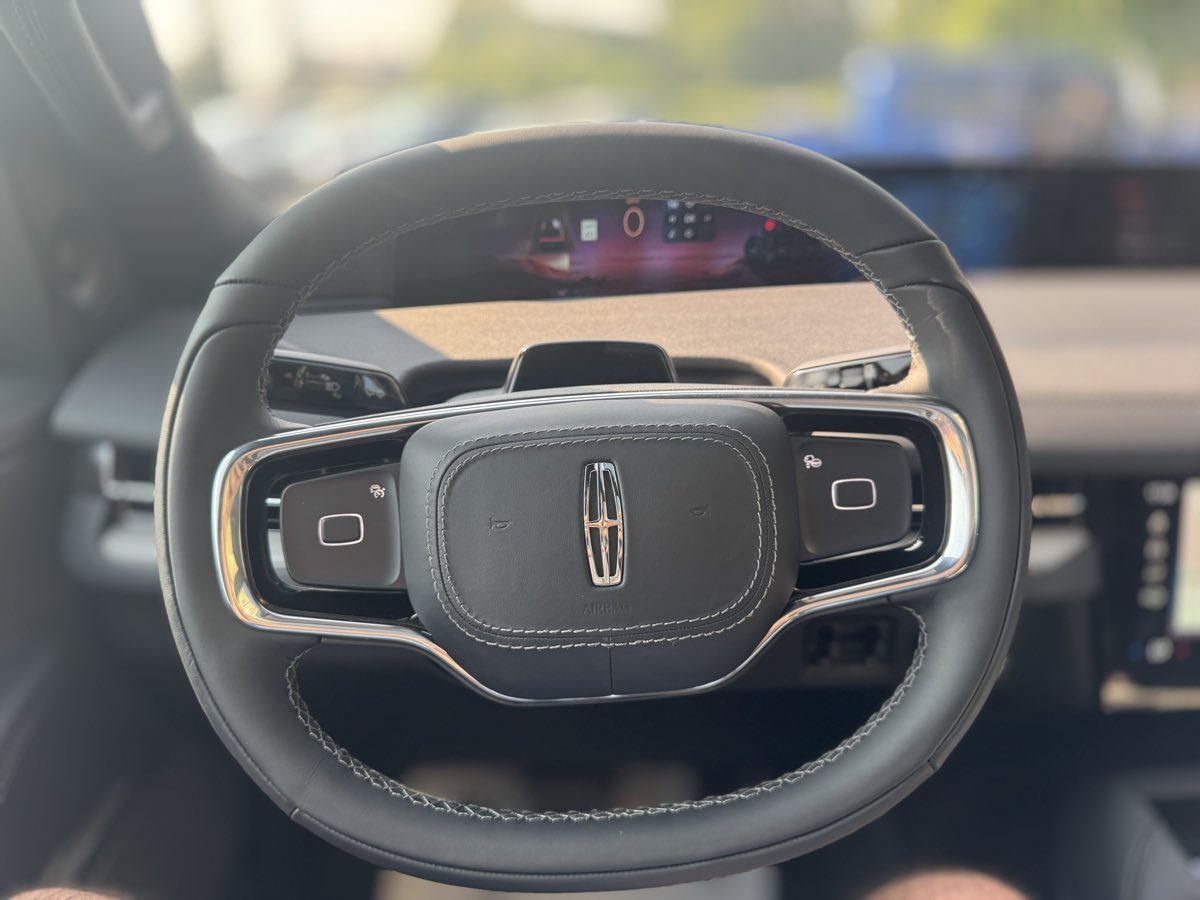 2025 Lincoln Navigator Reserve L - Photo 16