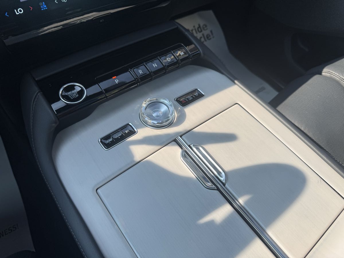 2025 Lincoln Navigator Reserve L - Photo 20