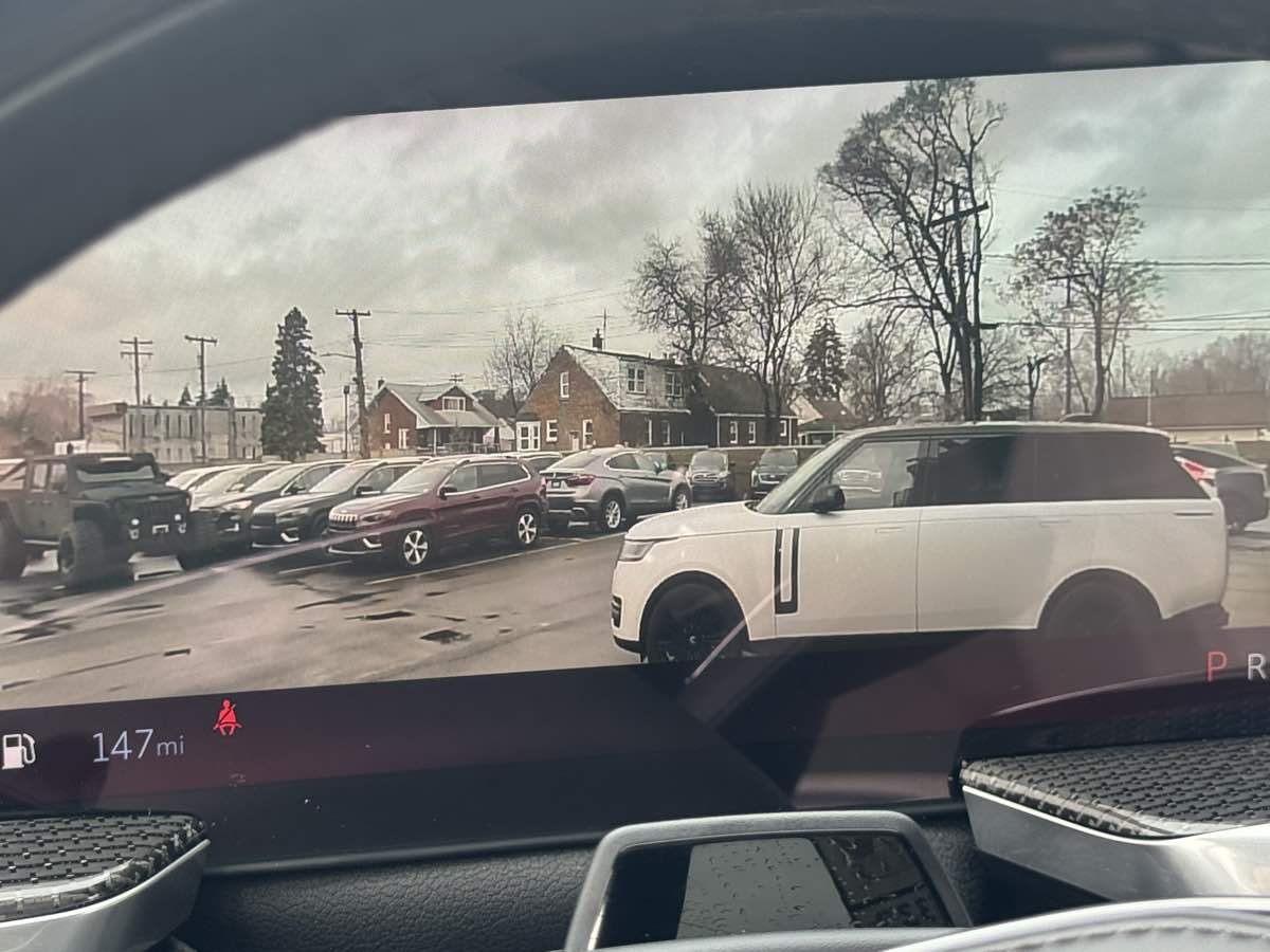 2025 Cadillac Escalade ESV V-Series - Photo 20