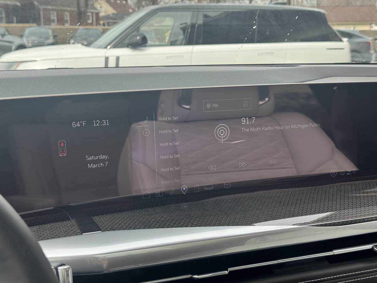 2025 Cadillac Escalade ESV V-Series - Photo 22