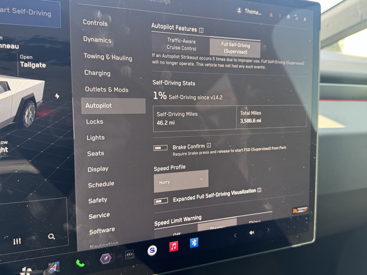 2025 Tesla Cybertruck Base - Photo 21