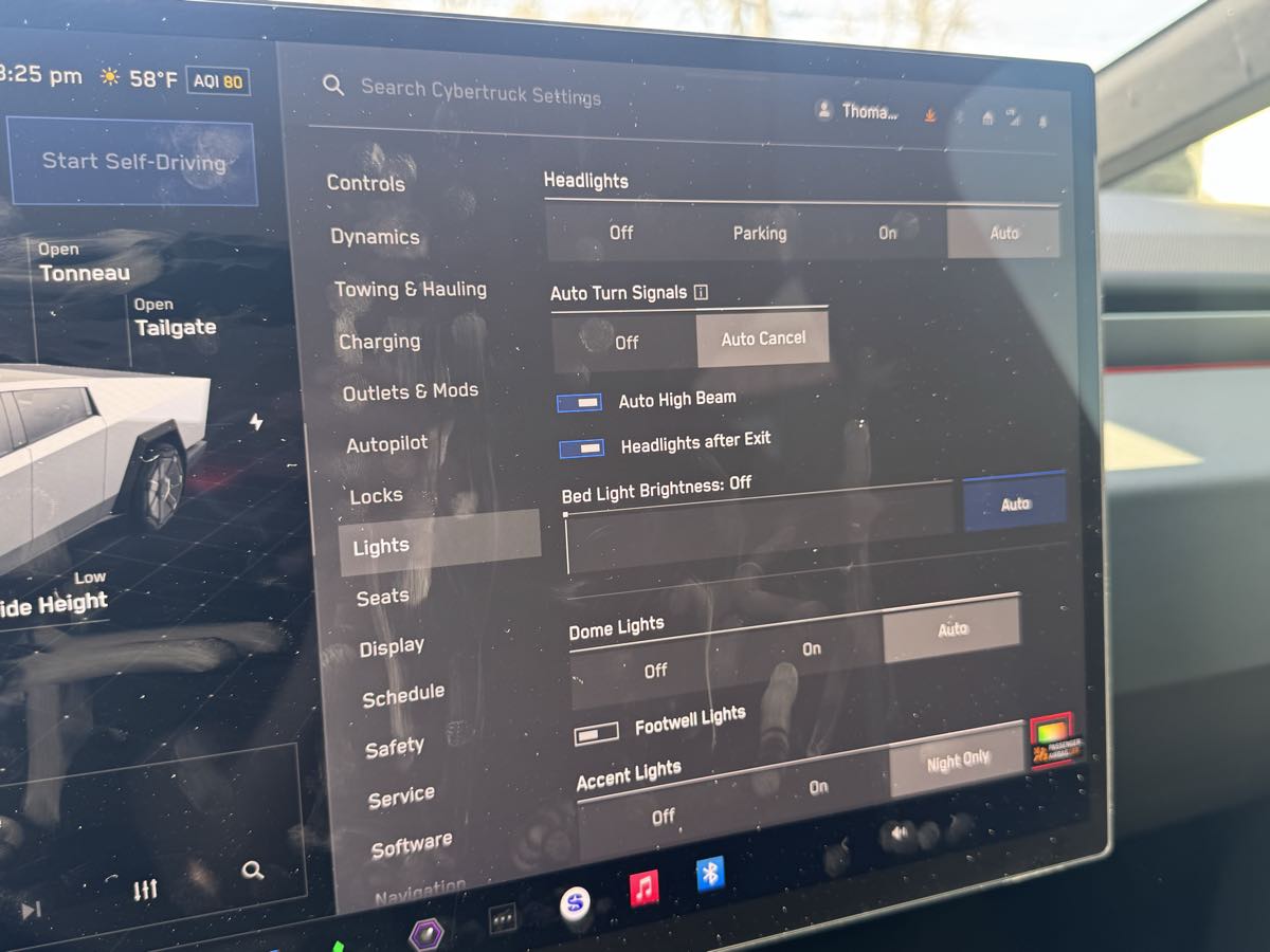 2025 Tesla Cybertruck Base - Photo 22
