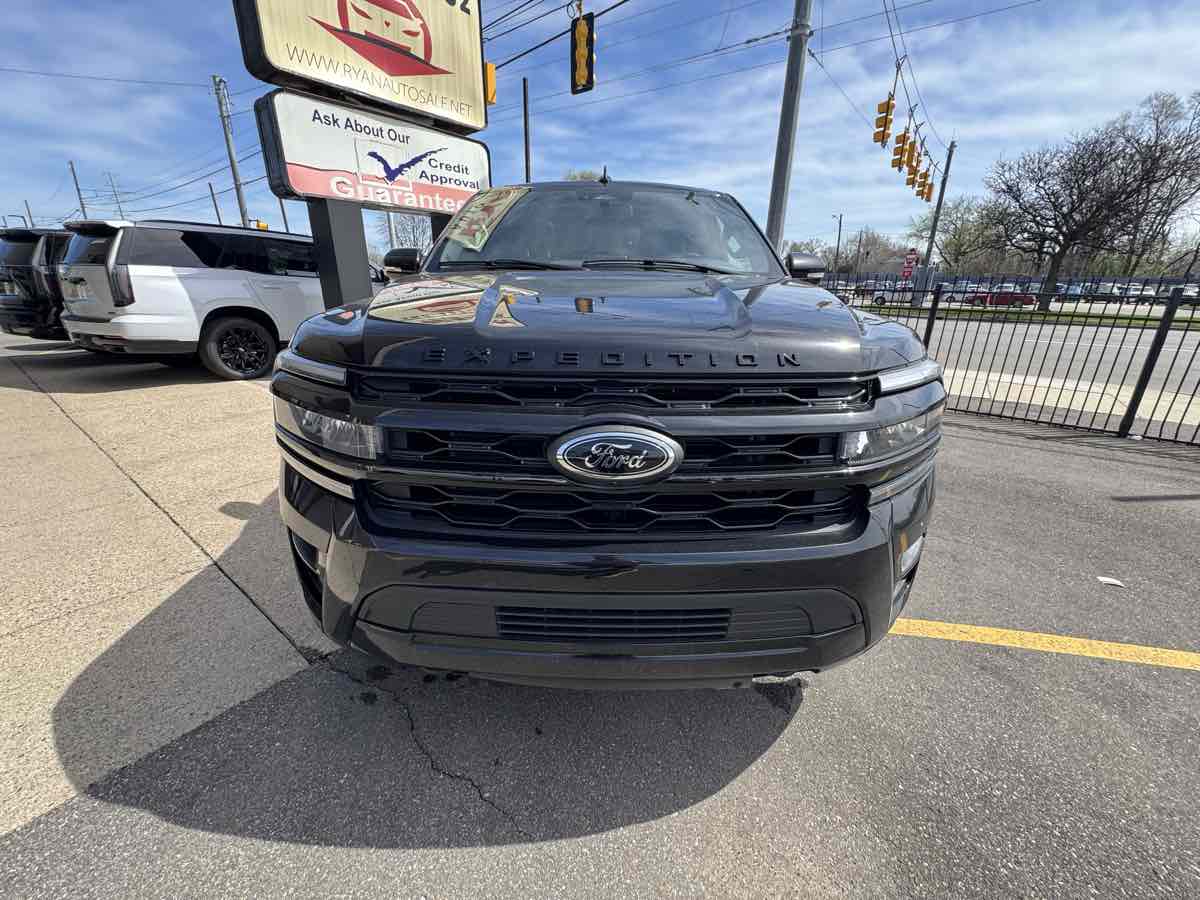 2023 Ford Expedition Limited - Photo 3