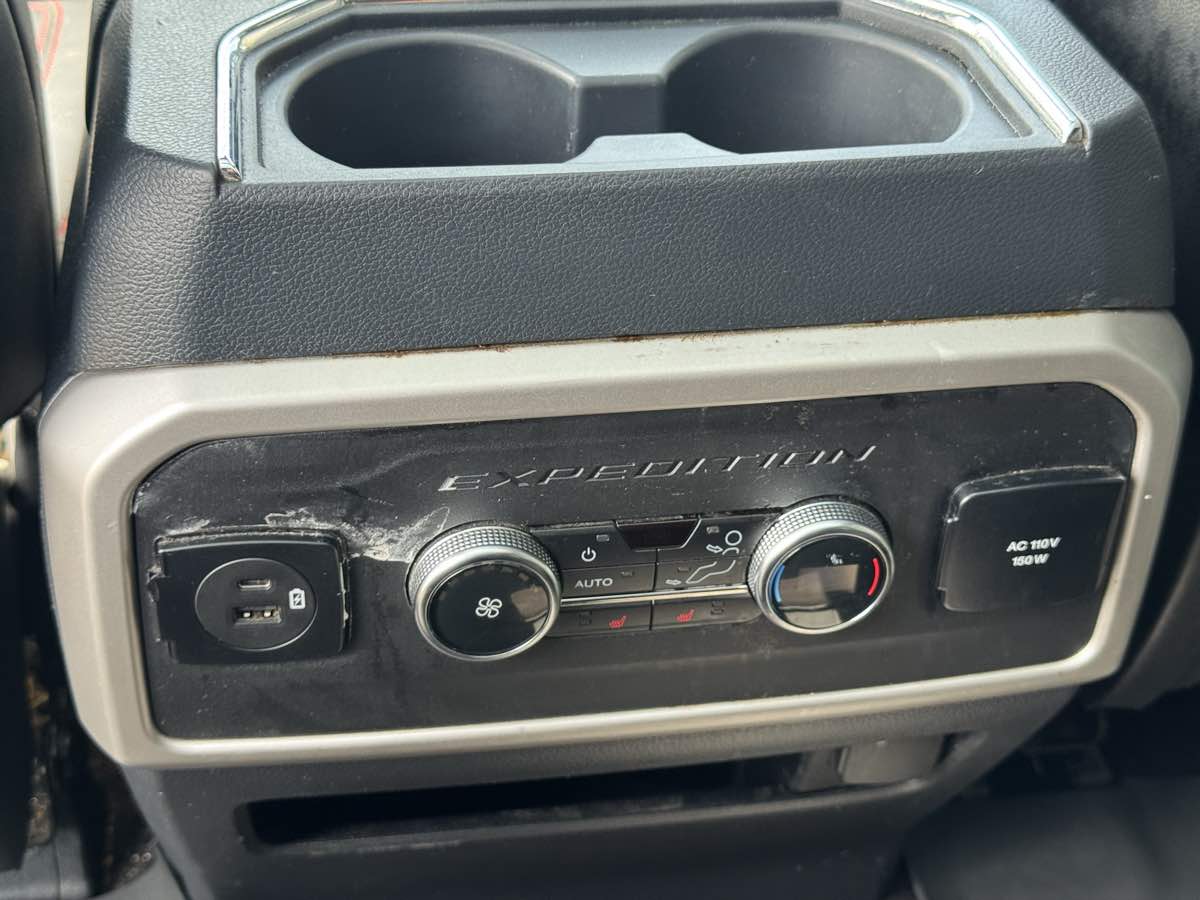 2023 Ford Expedition Limited - Photo 30