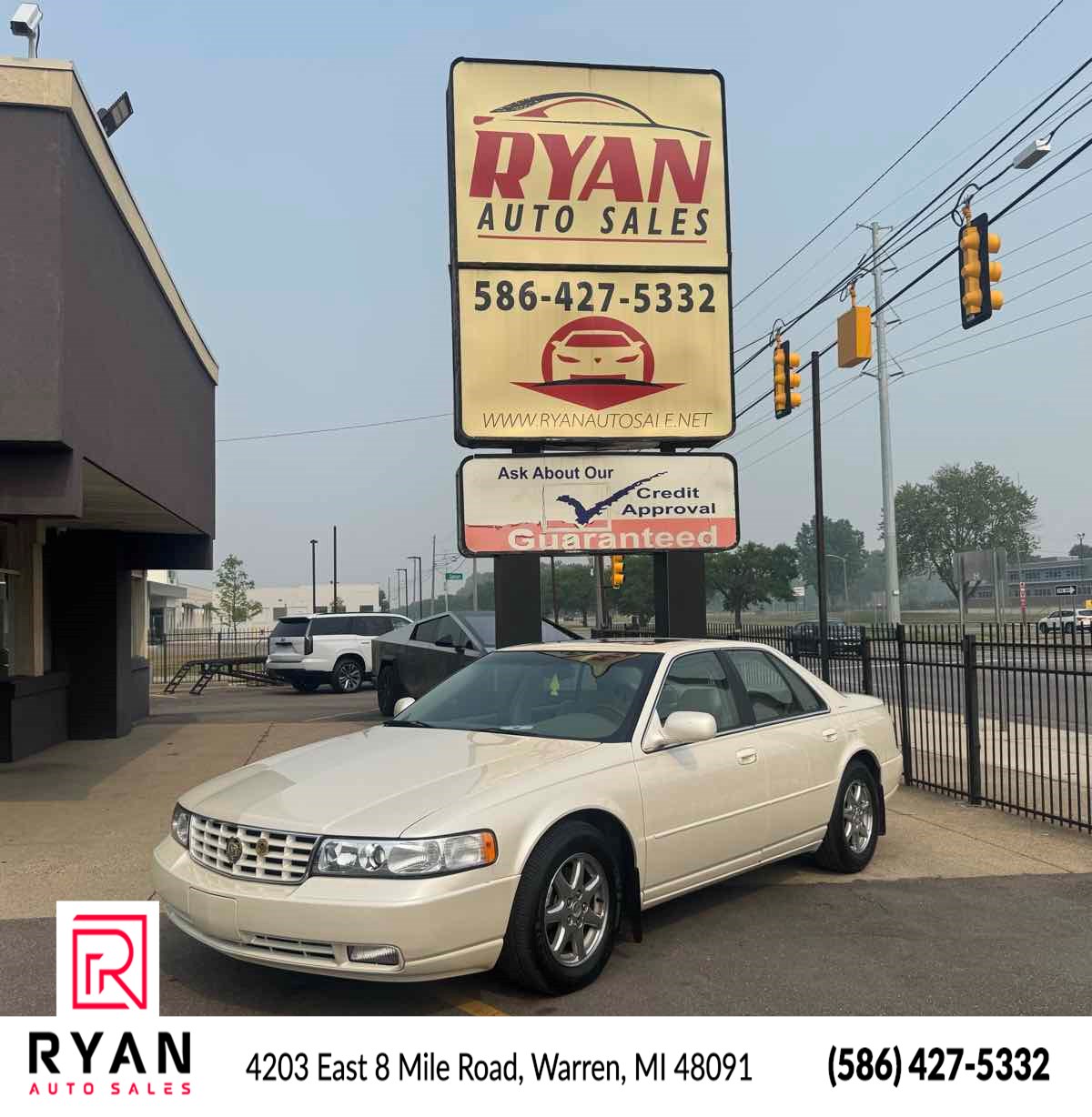 White Diamond 2000 Cadillac Seville Sedan Front-Wheel Drive Automatic