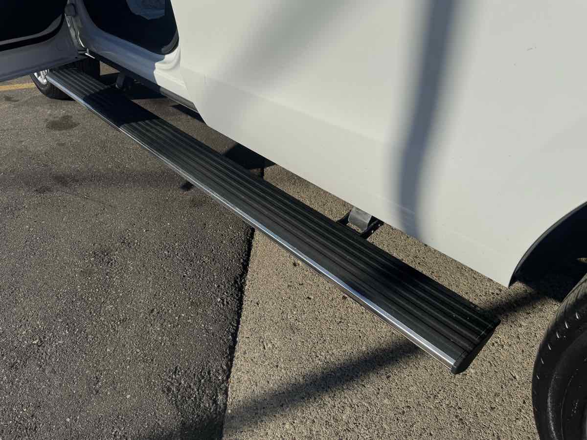 Ford Expedition MAX photo 12