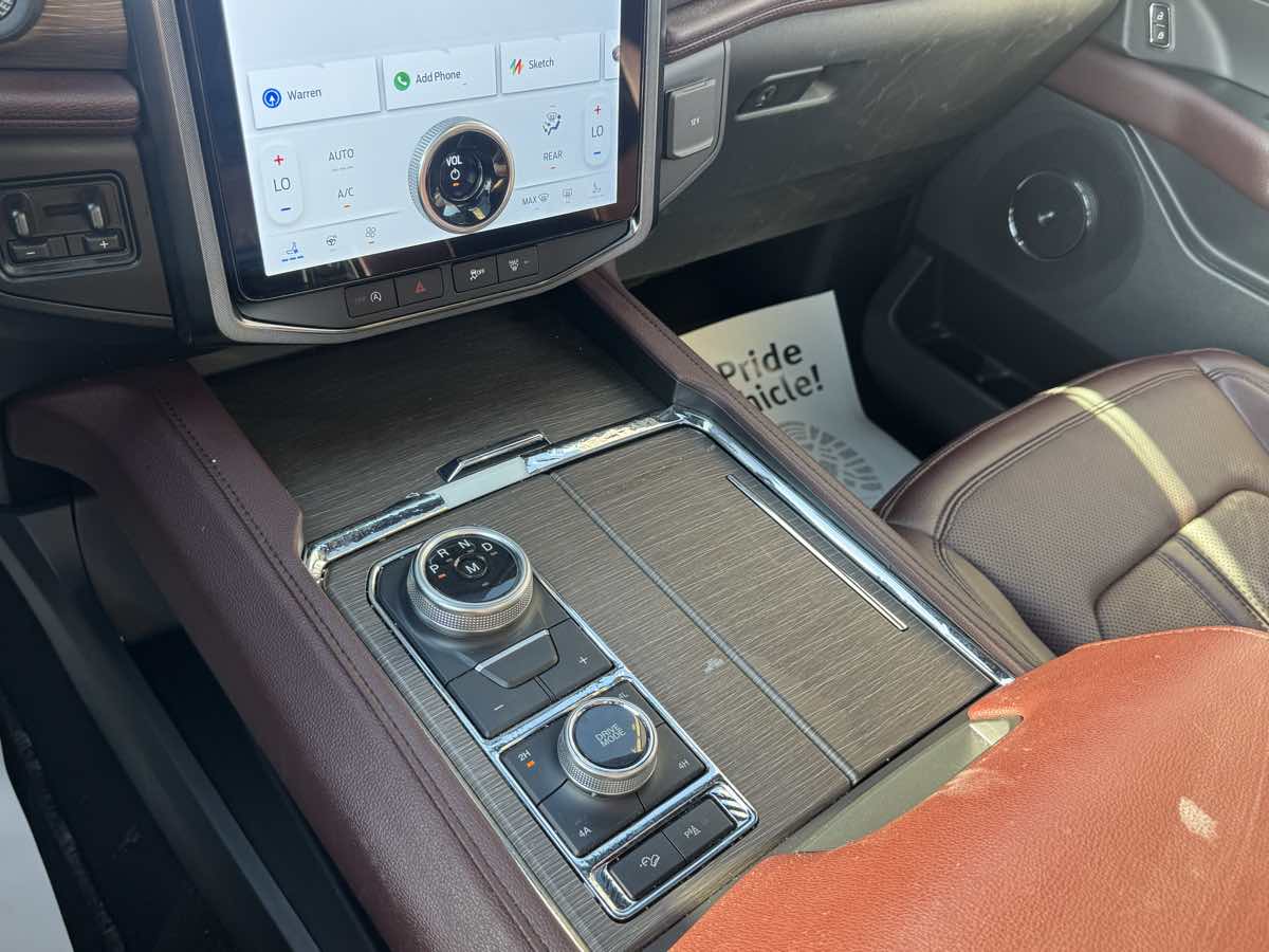 Ford Expedition MAX photo 20