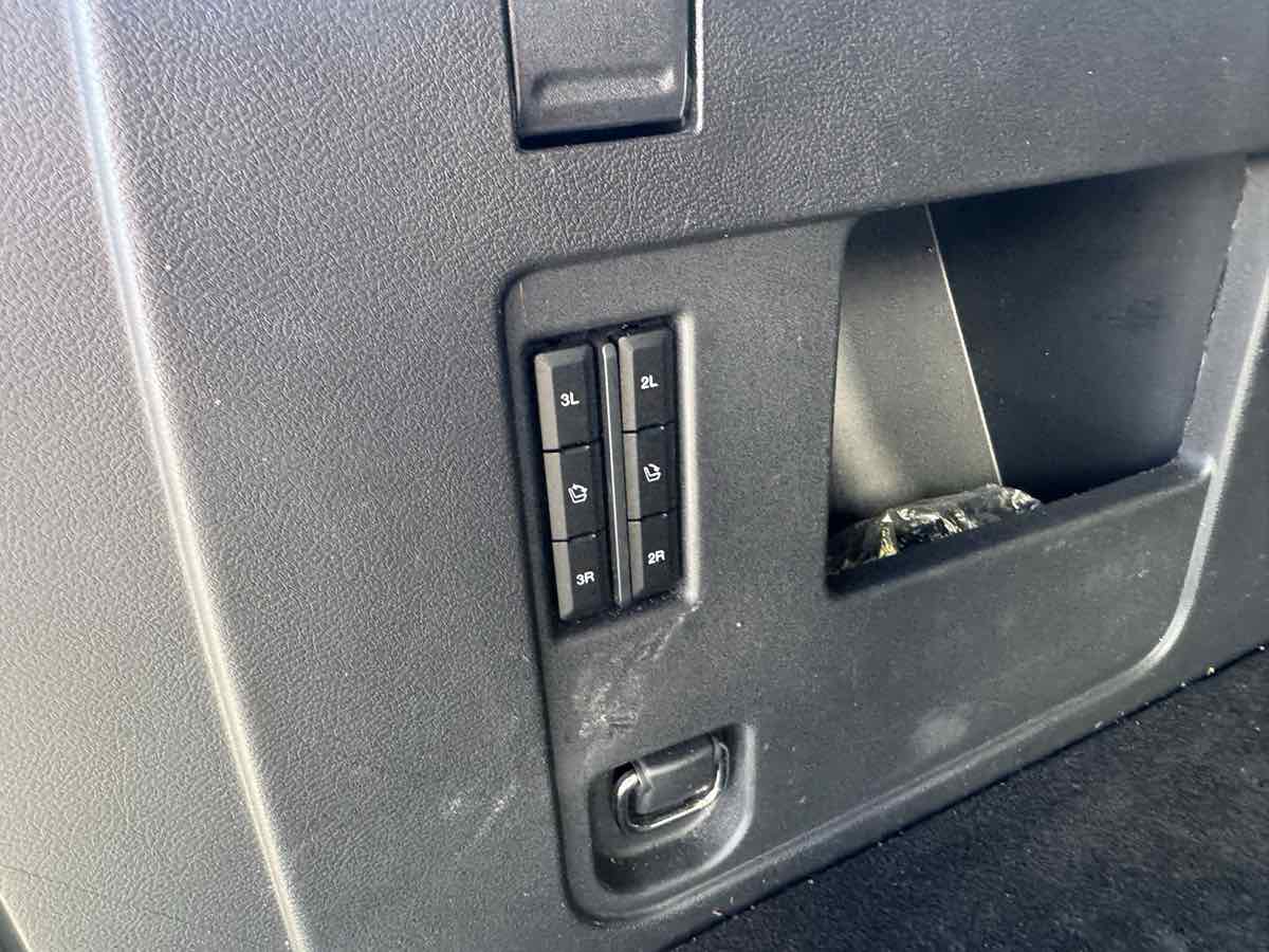 Ford Expedition MAX photo 37