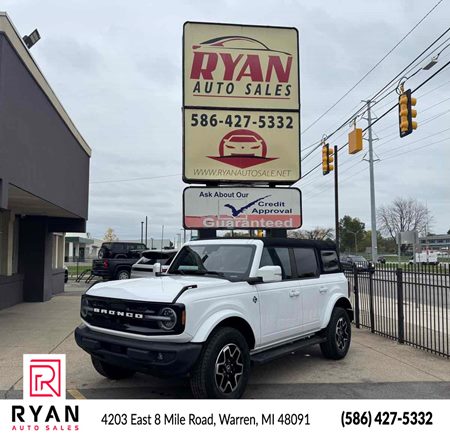 2024 Ford Bronco Outer Banks