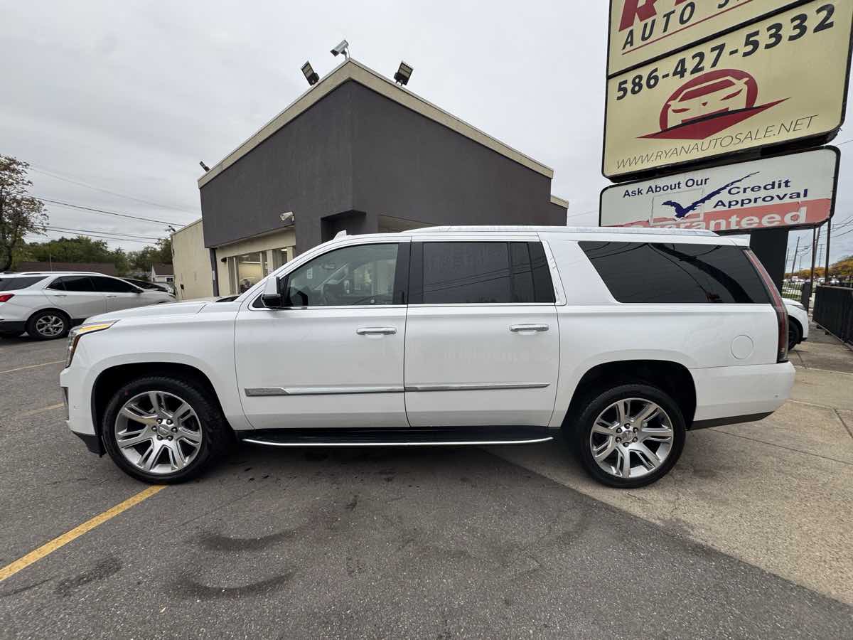 Photo 9 of this Cadillac Escalade ESV