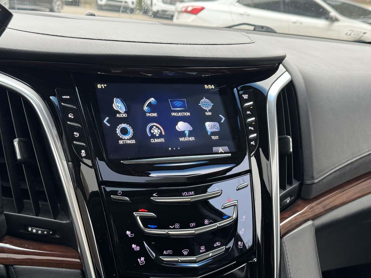 Photo 19 of this Cadillac Escalade ESV