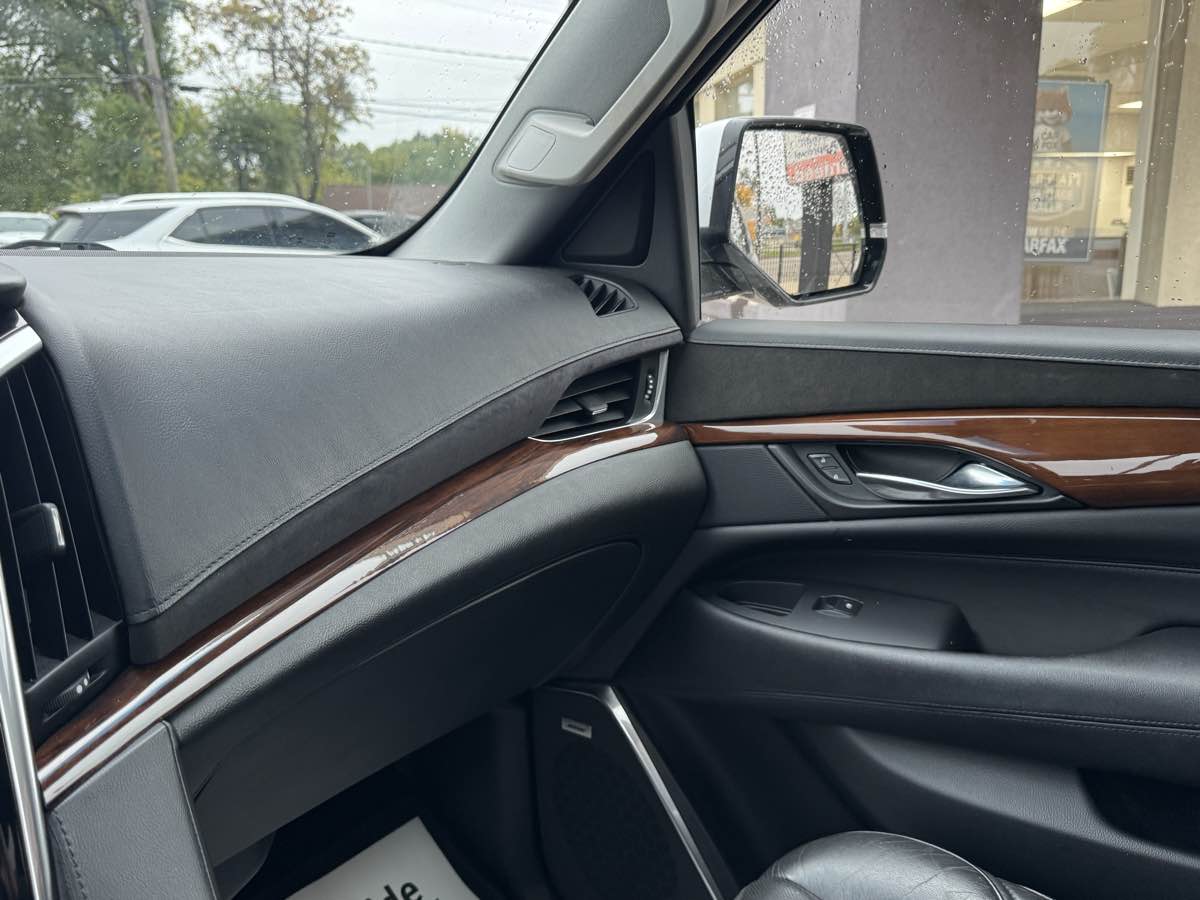 Photo 27 of this Cadillac Escalade ESV