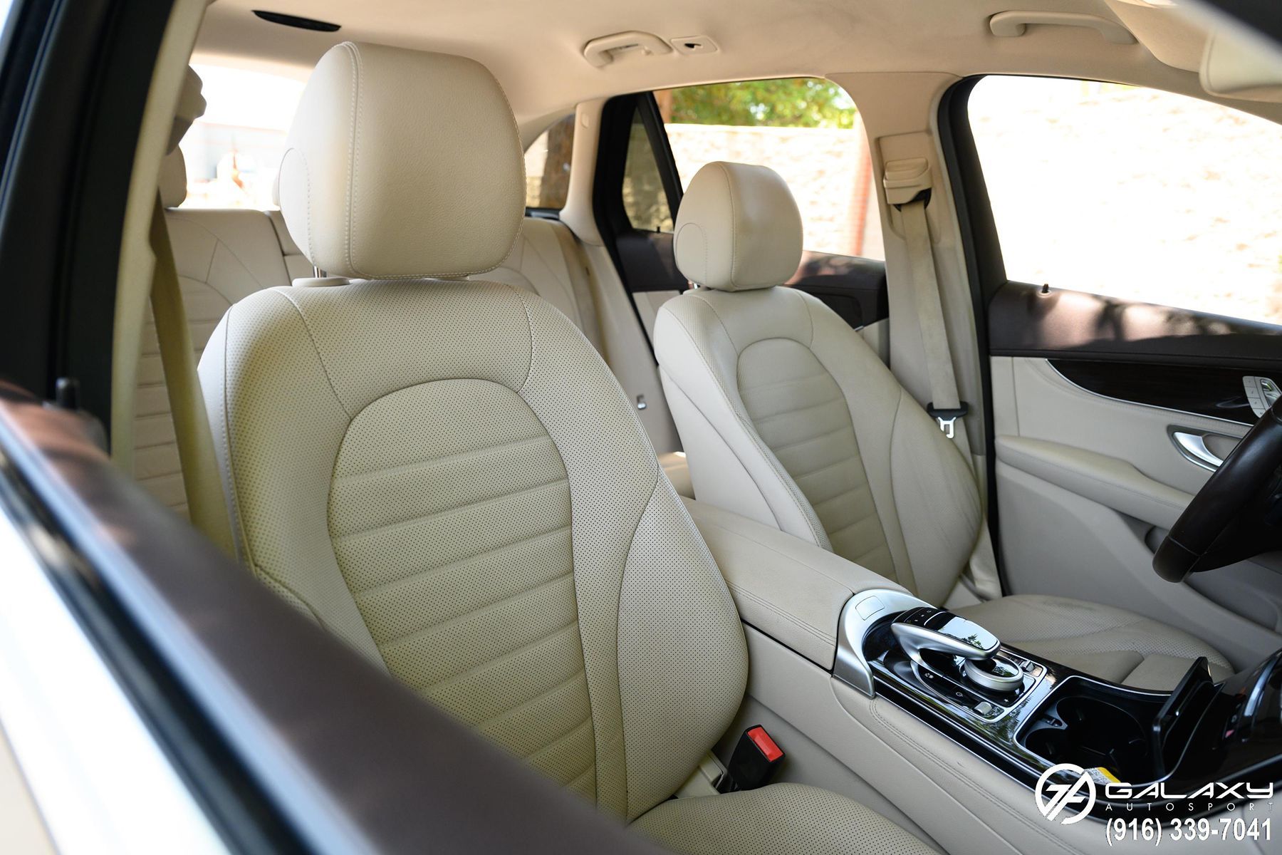 2018 Mercedes Benz GLC 300 4MATIC photo 10