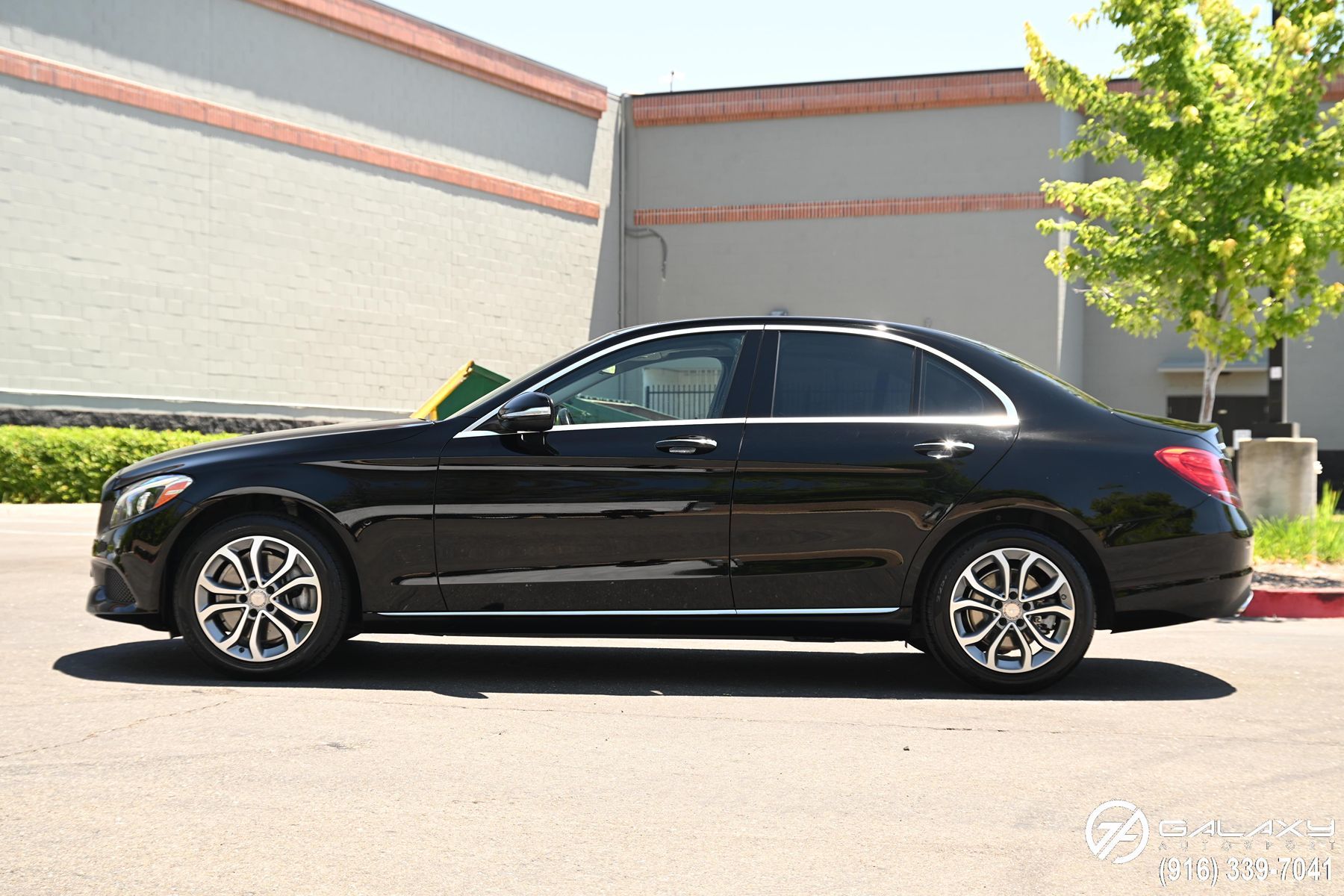 2015 Mercedes Benz C 300 4MATIC Sedan photo 4