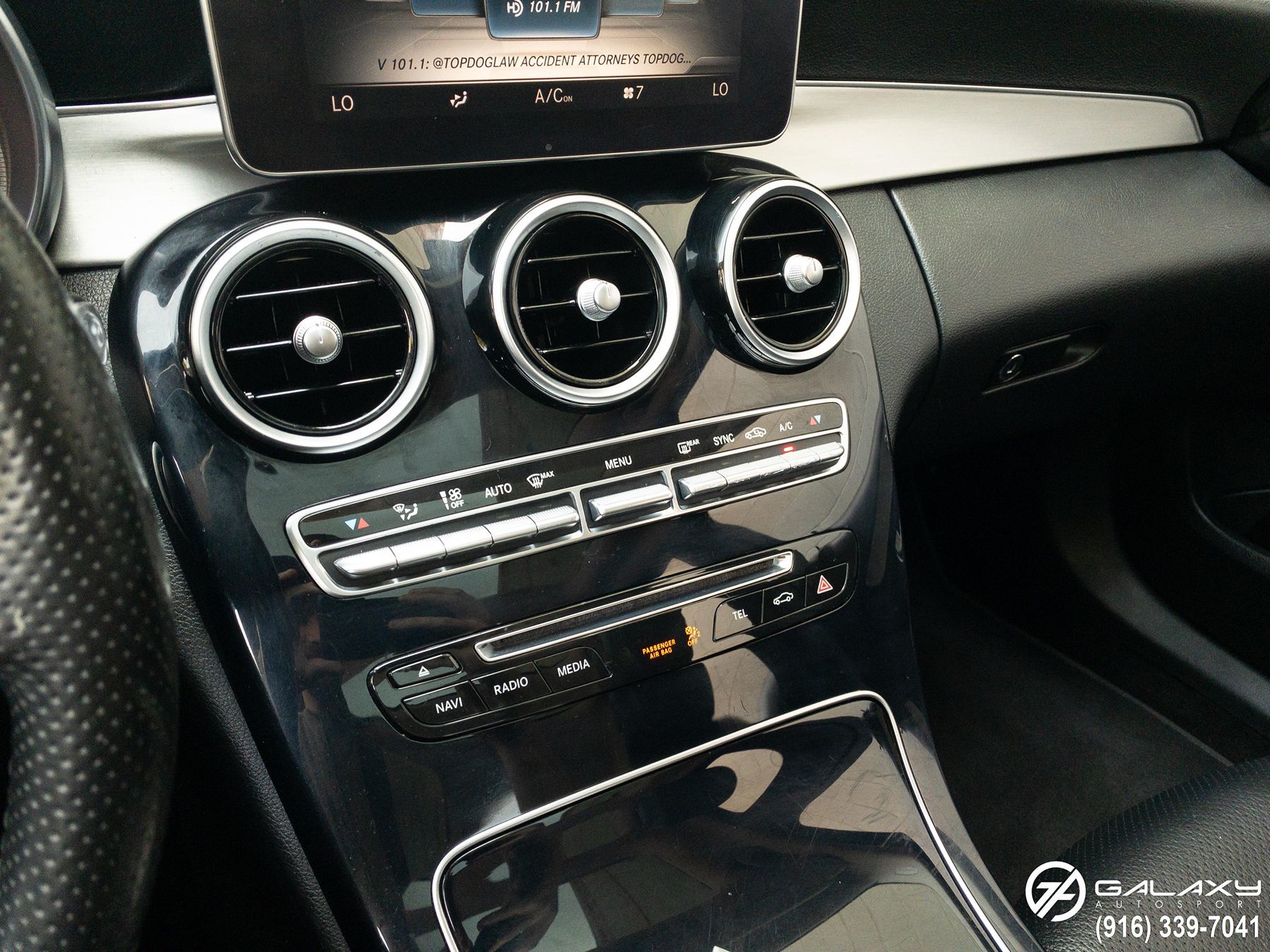 2015 Mercedes Benz C 300 4MATIC Sedan photo 16