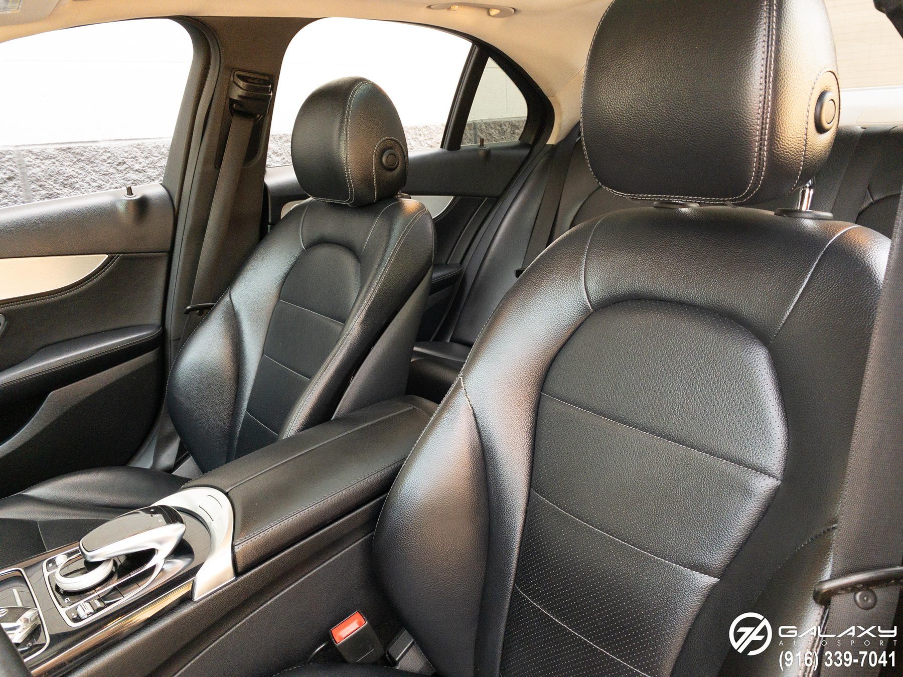 2015 Mercedes Benz C 300 4MATIC Sedan photo 19