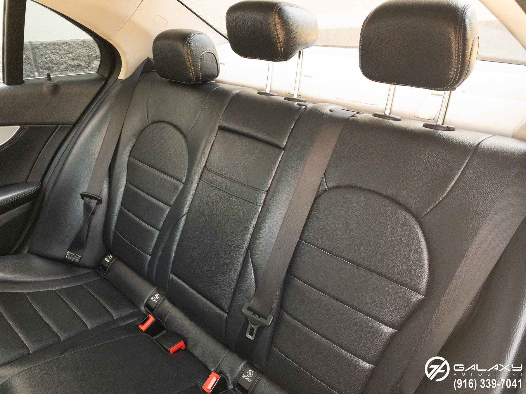2015 Mercedes Benz C 300 4MATIC Sedan photo 22