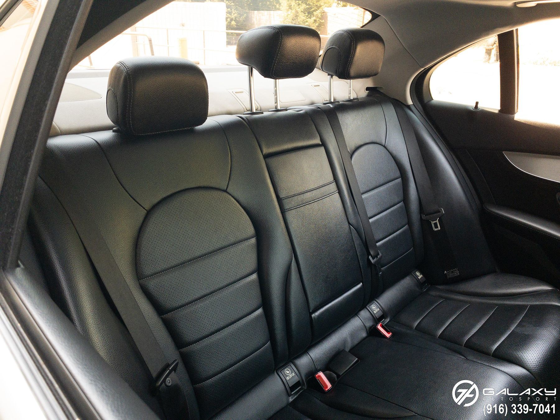 2015 Mercedes Benz C 300 4MATIC Sedan photo 27