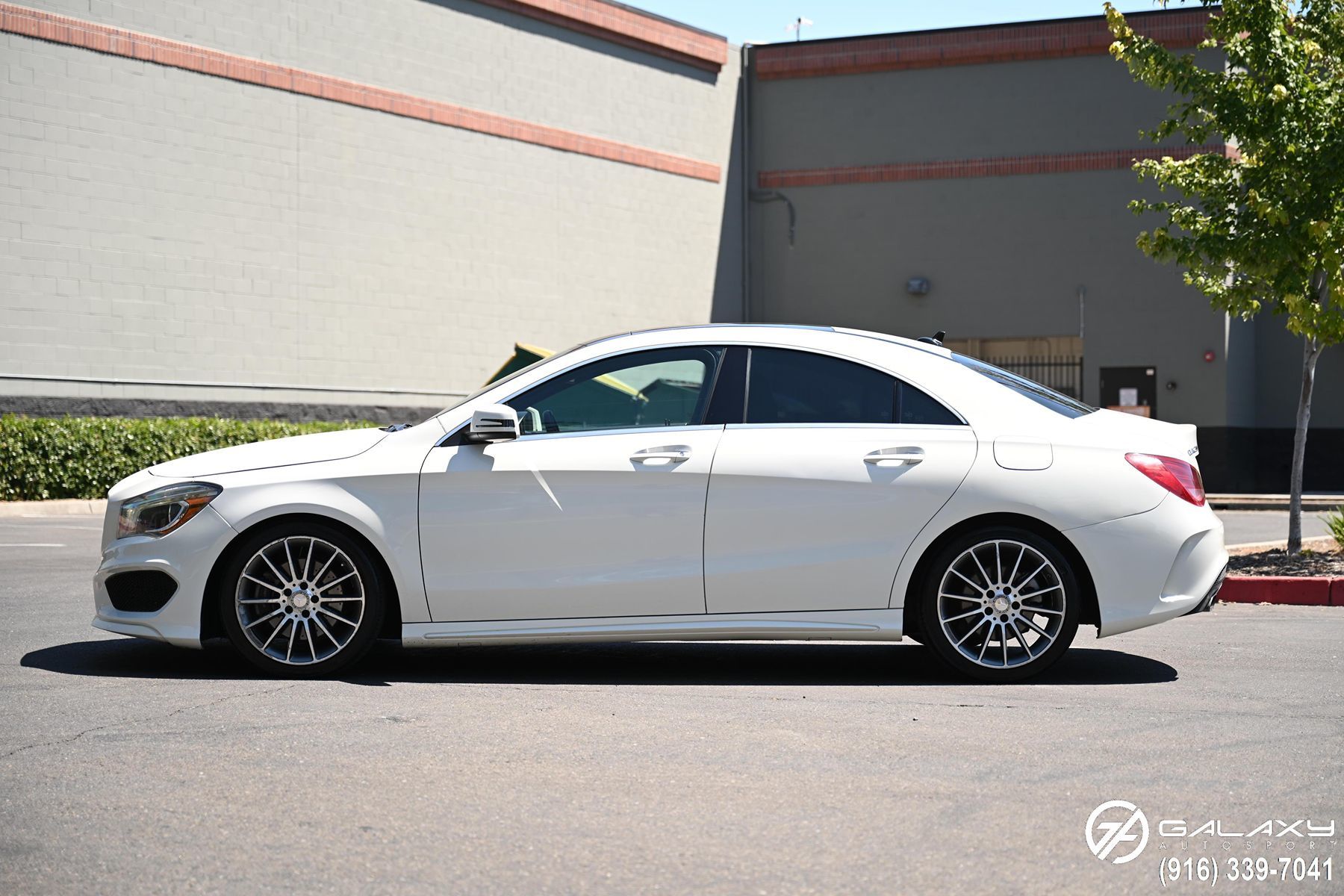 2016 Mercedes Benz CLA 250 photo 4