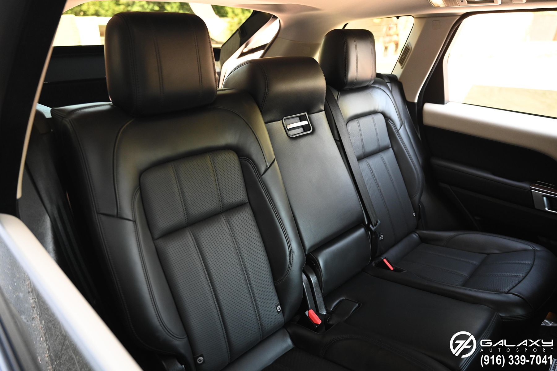 2022 Land Rover Range Rover Sport HSE Silver Edition photo 17