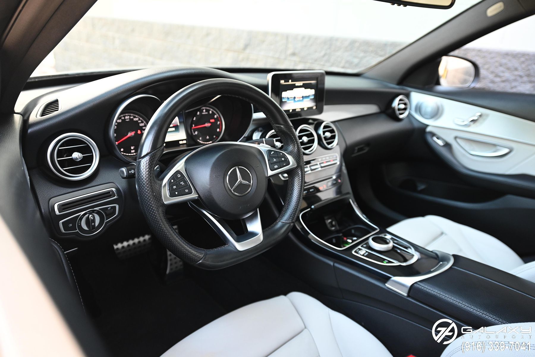 2018 Mercedes Benz C 300 AMG photo 16