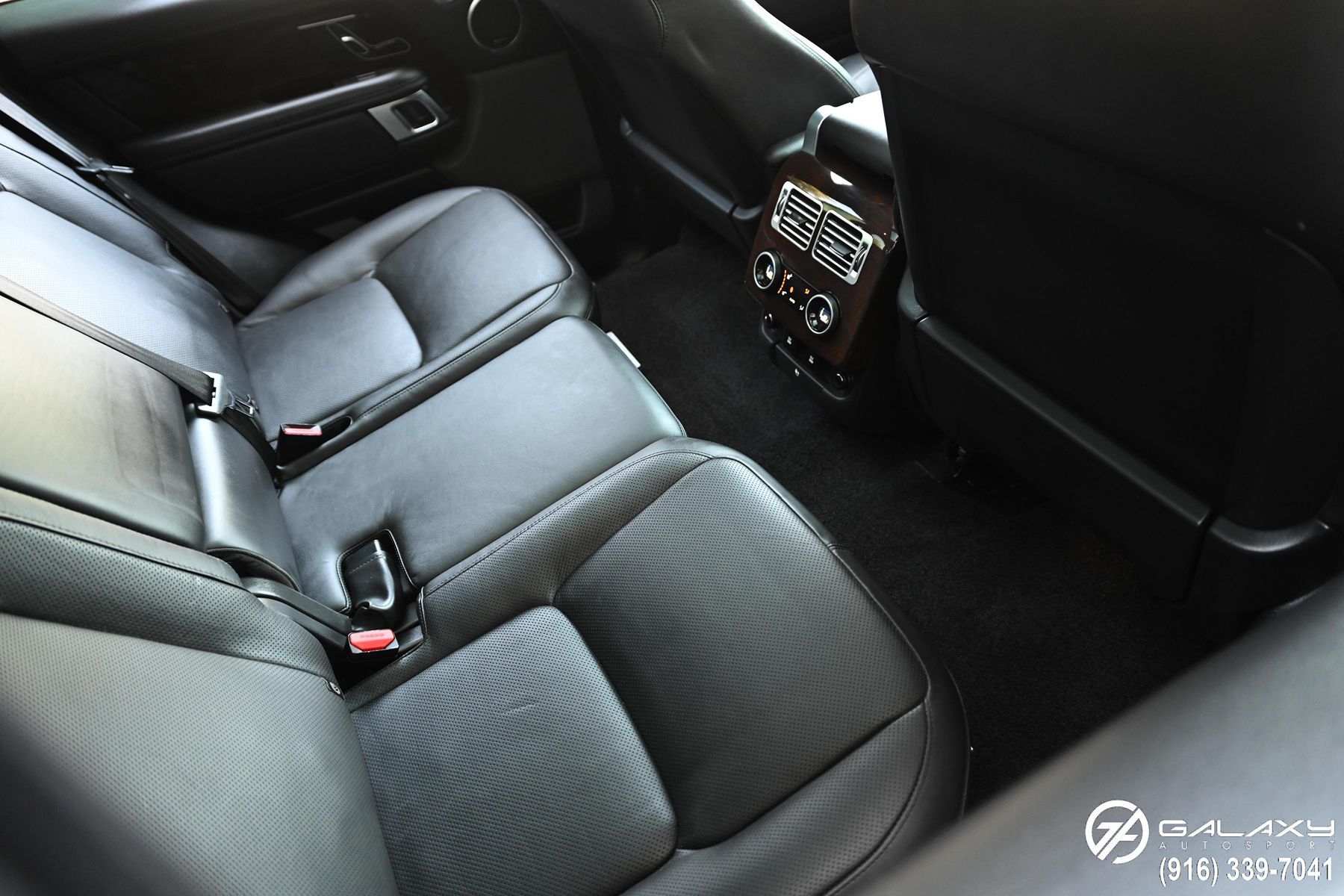 2019 Land Rover Range Rover SuperCharged photo 14