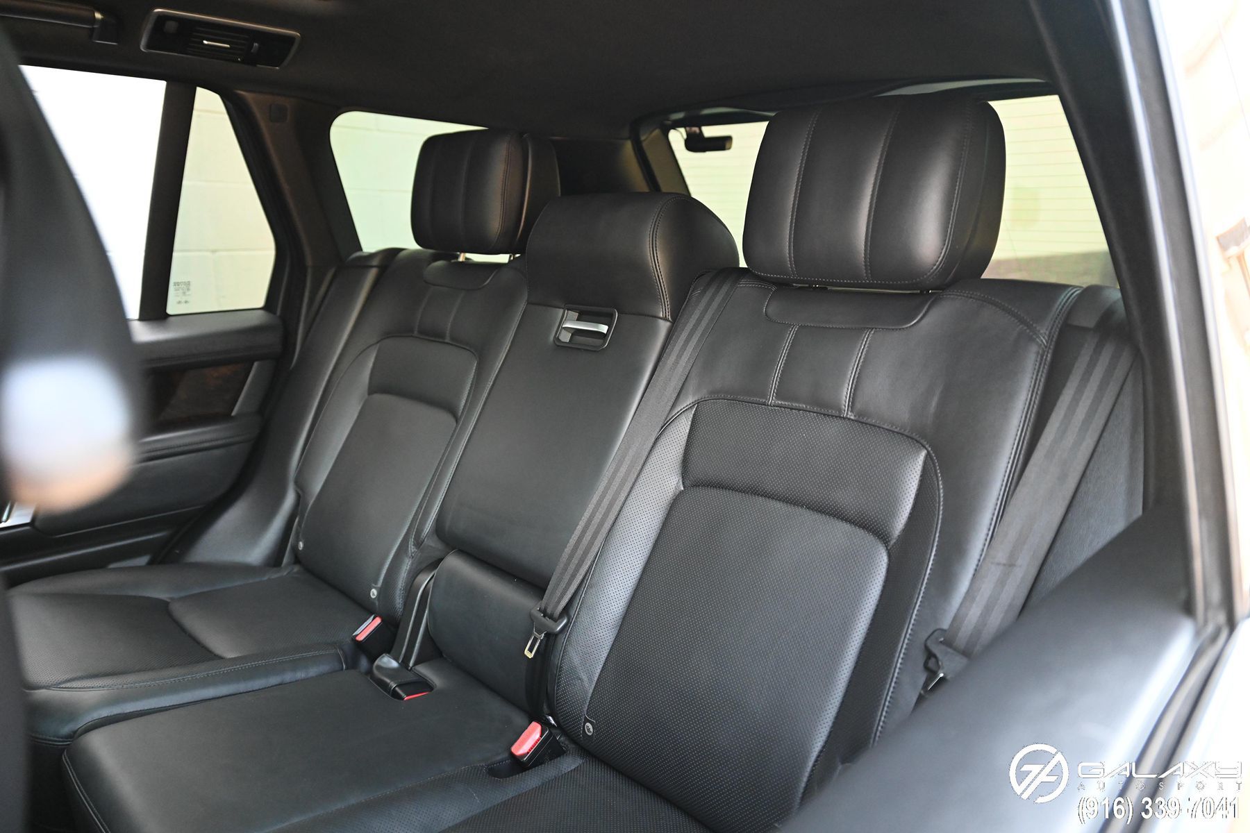2019 Land Rover Range Rover SuperCharged photo 17