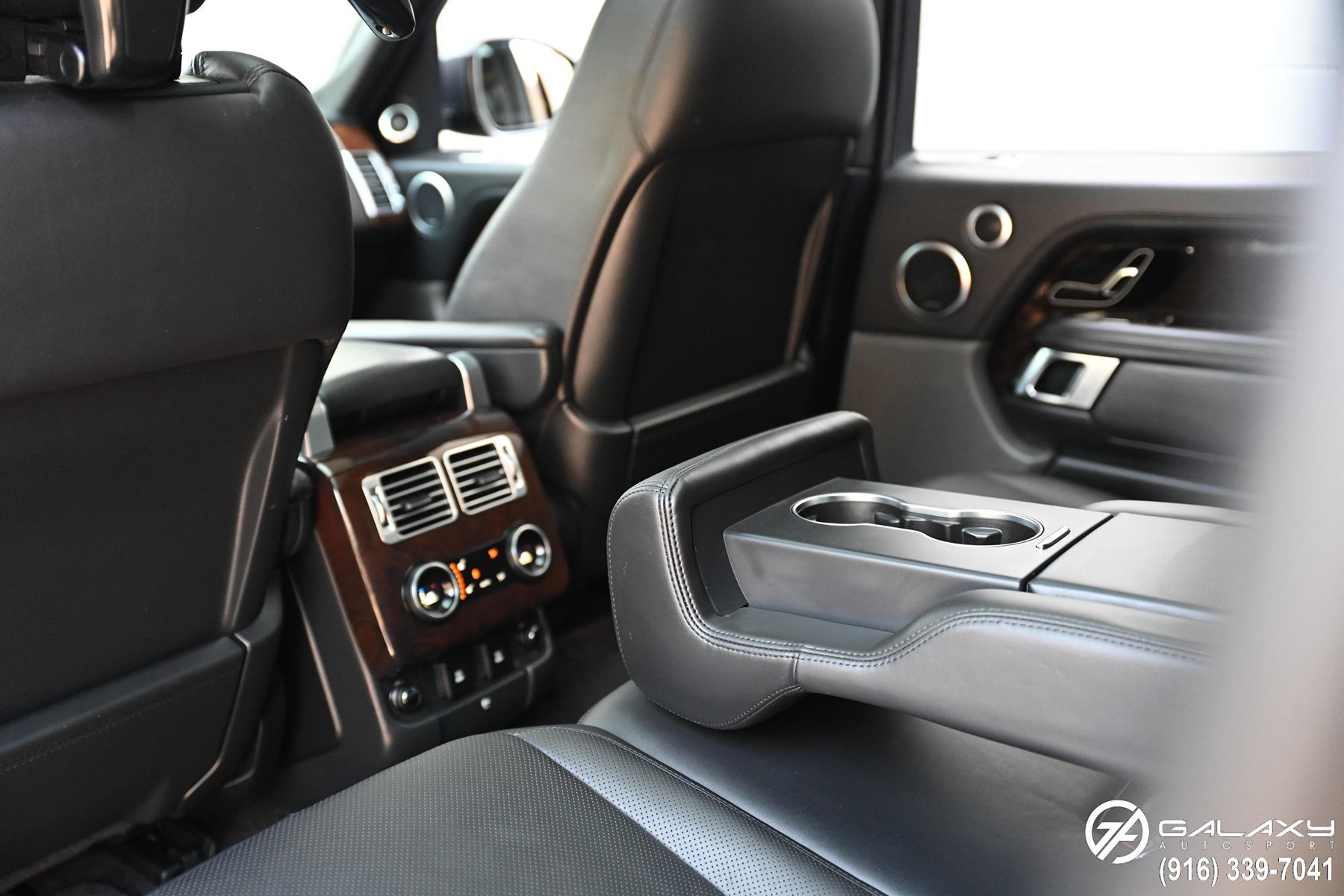 2019 Land Rover Range Rover SuperCharged photo 20