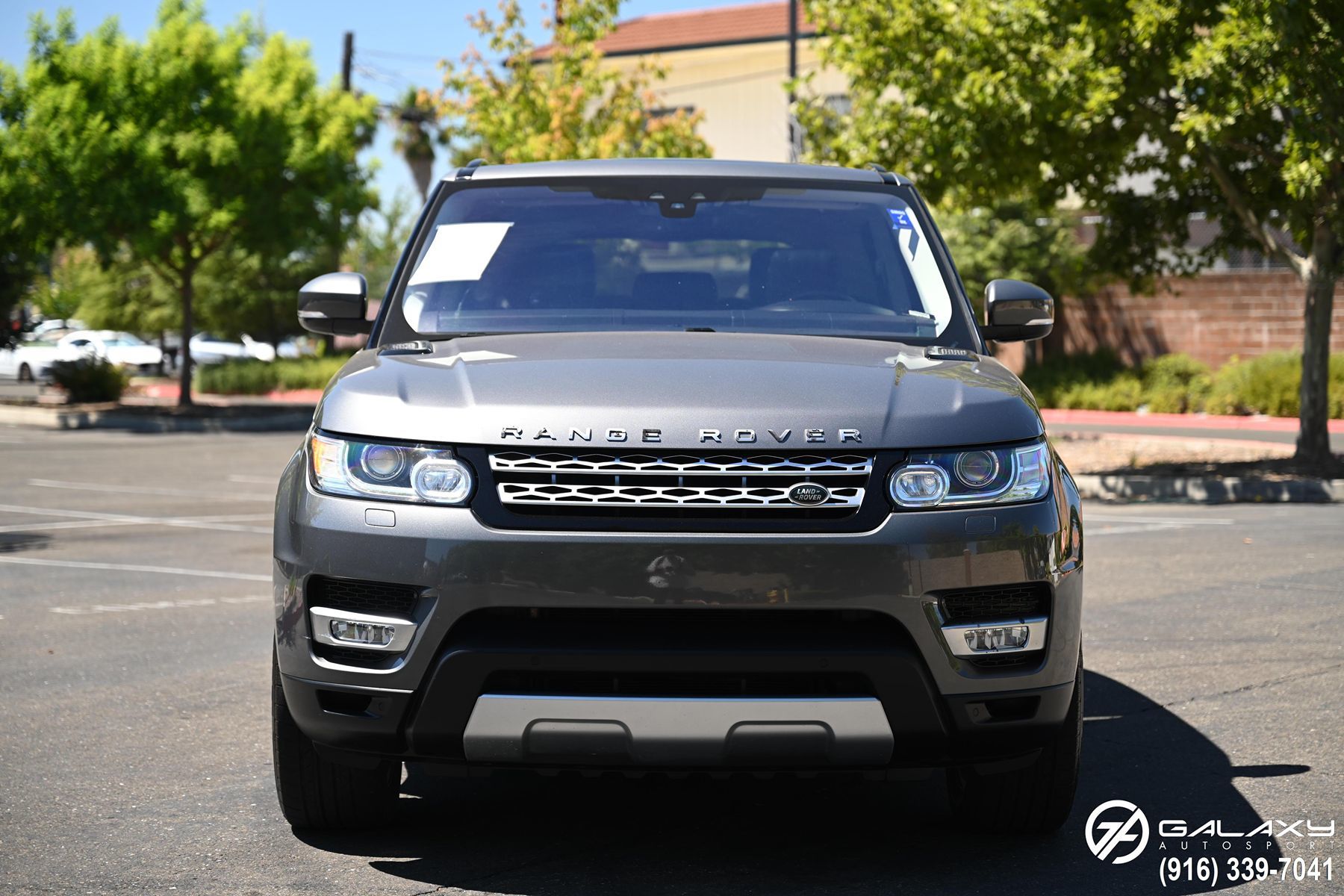 2017 Land Rover Range Rover Sport HSE photo 2