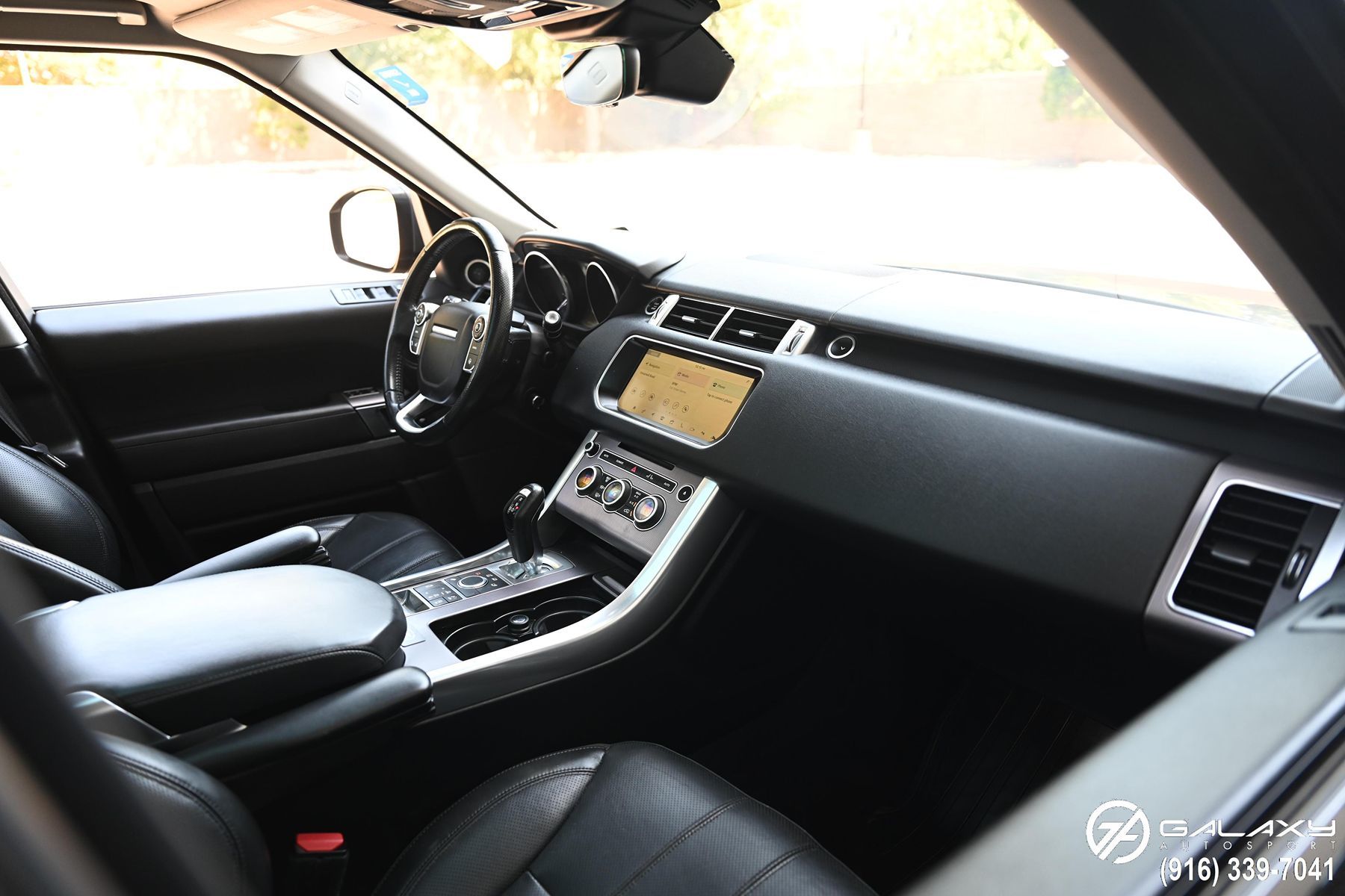2017 Land Rover Range Rover Sport HSE photo 12