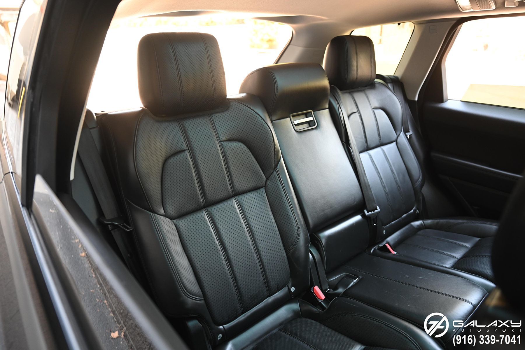 2017 Land Rover Range Rover Sport HSE photo 13