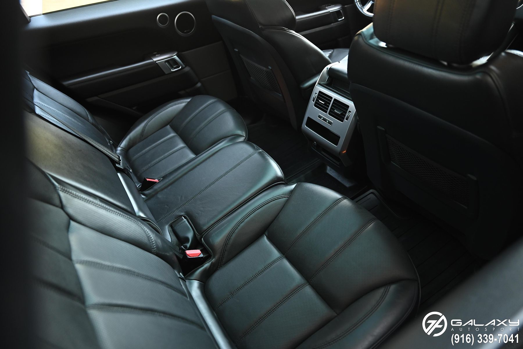 2017 Land Rover Range Rover Sport HSE photo 14