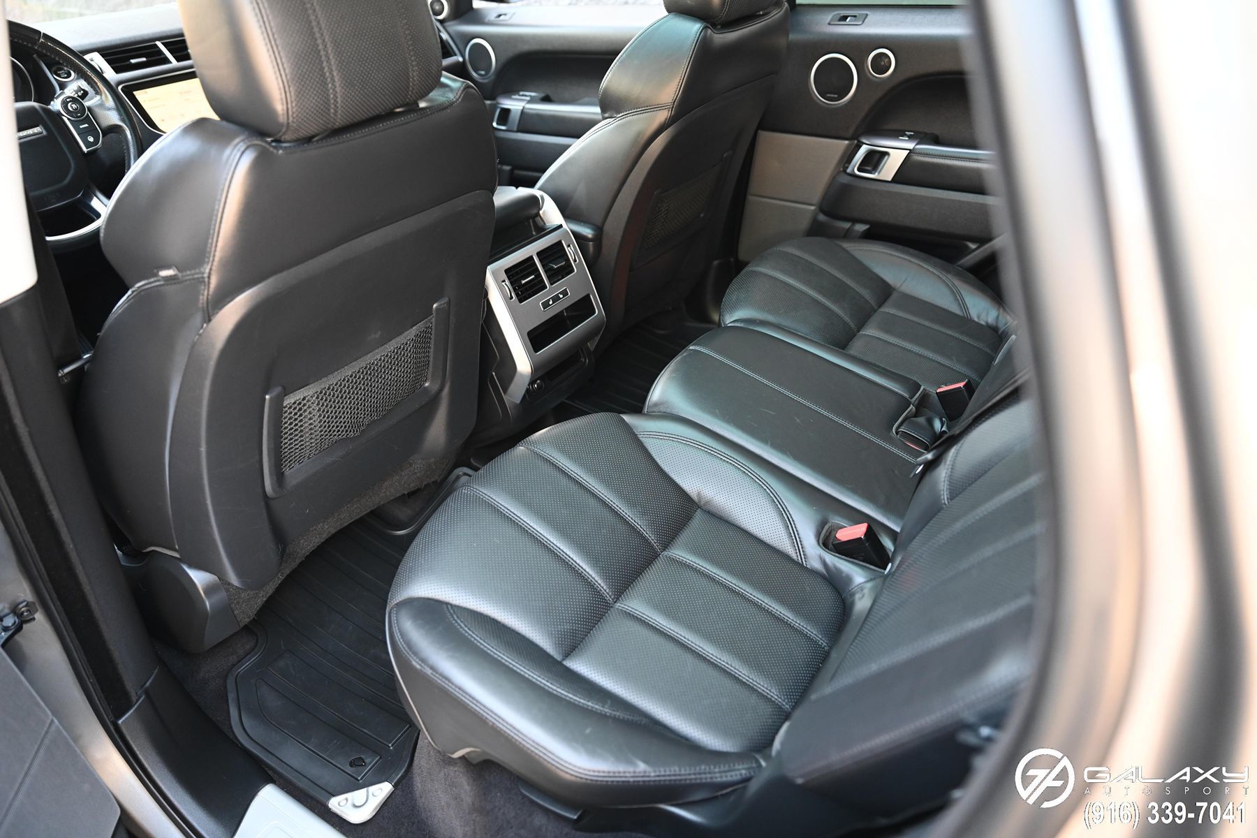2017 Land Rover Range Rover Sport HSE photo 17