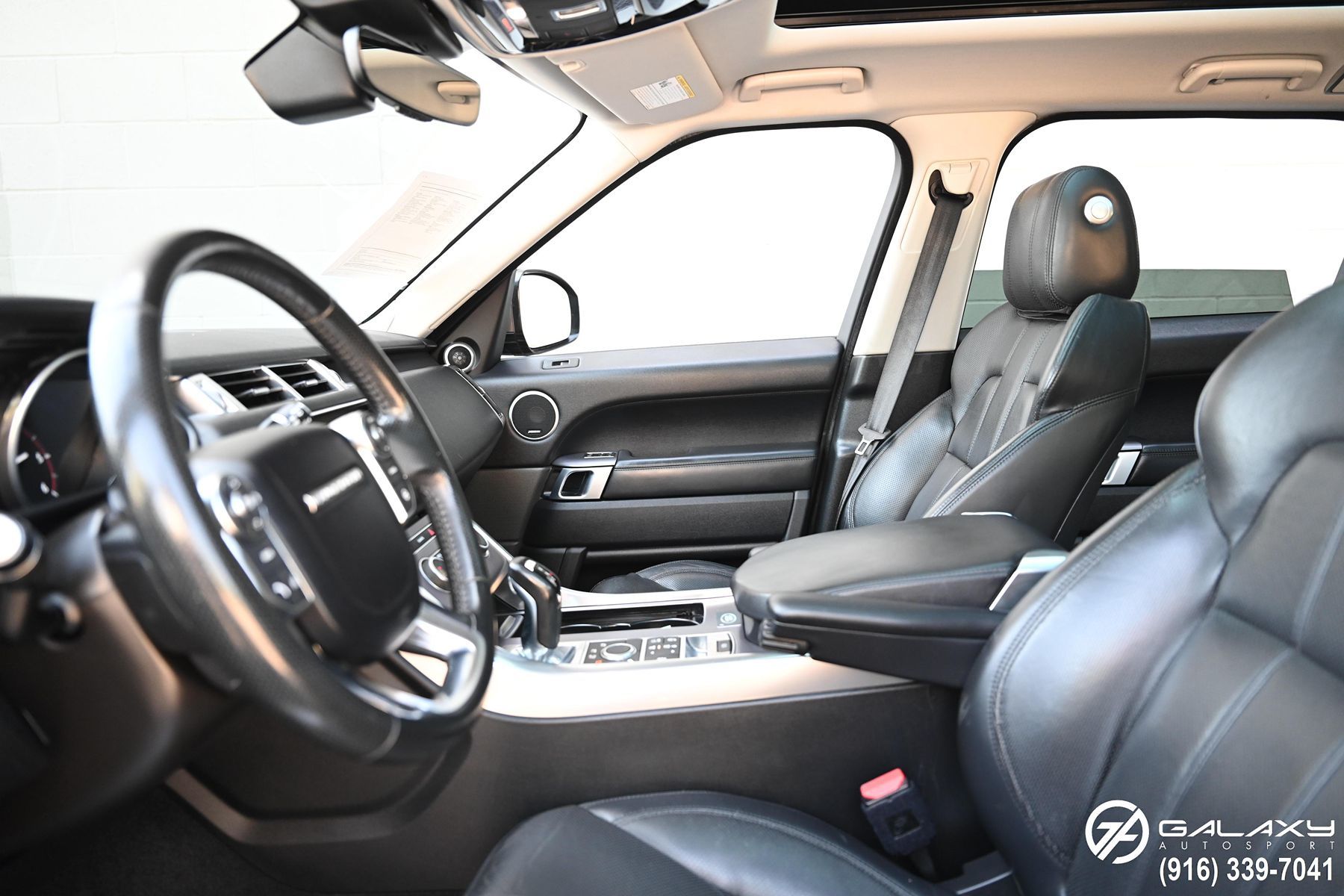 2017 Land Rover Range Rover Sport HSE photo 19