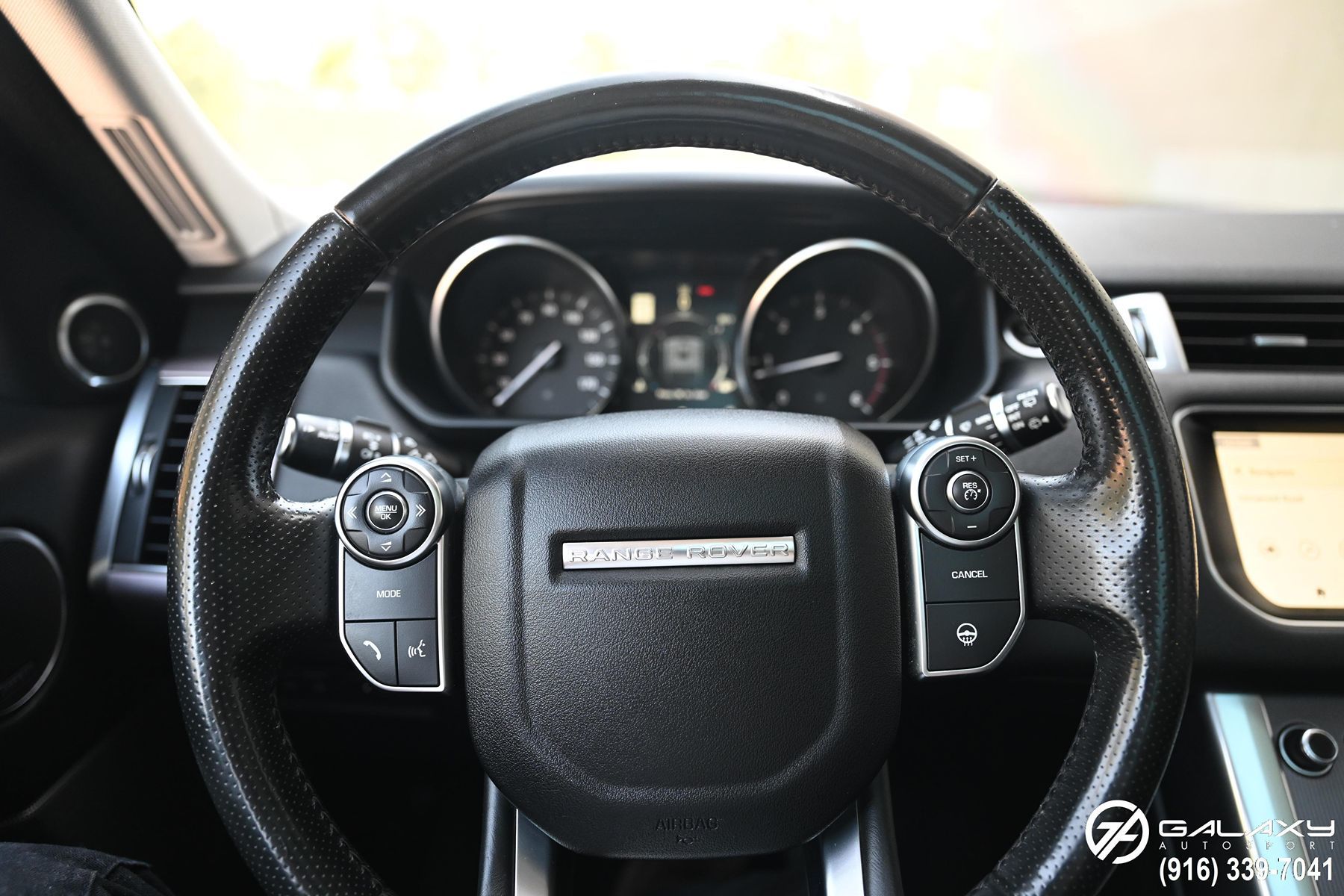 2017 Land Rover Range Rover Sport HSE photo 28