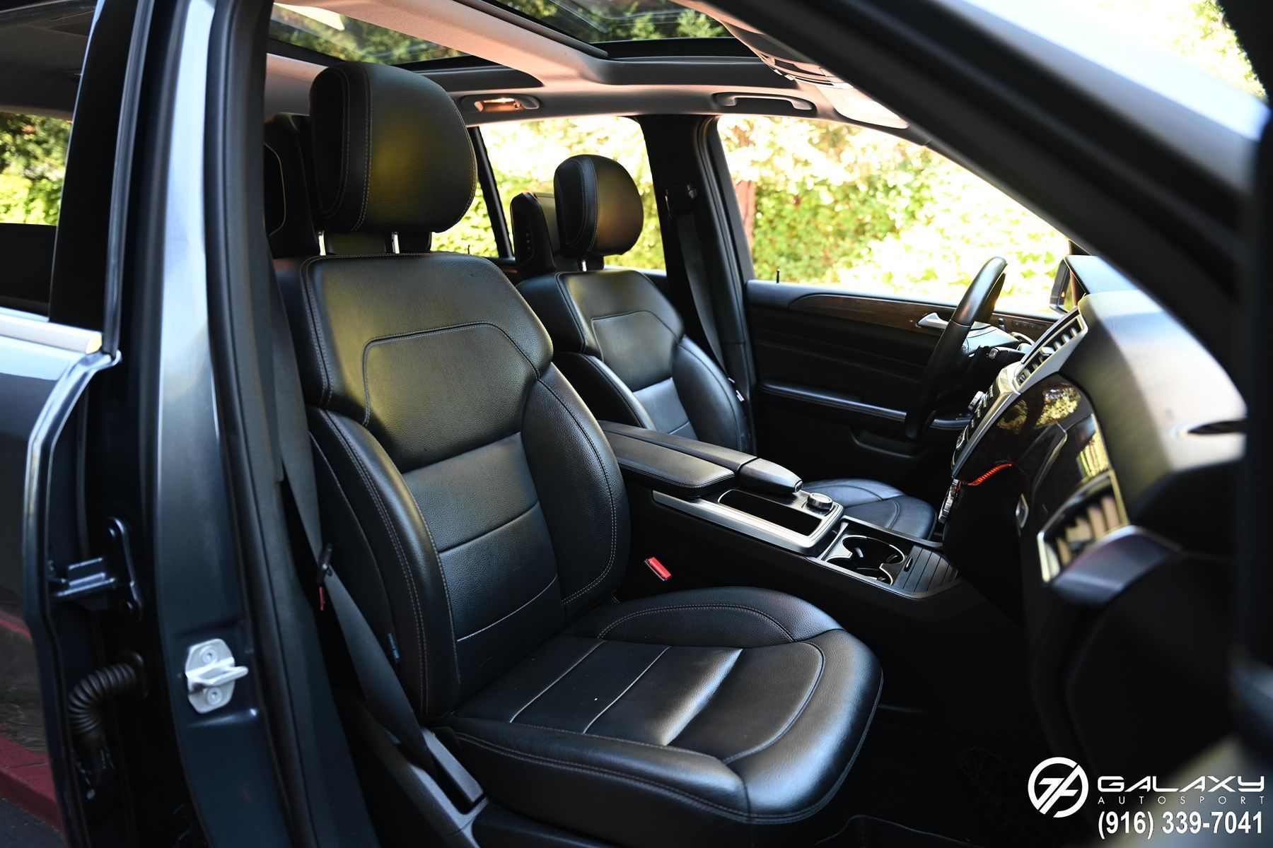 2012 Mercedes Benz ML 350 photo 4