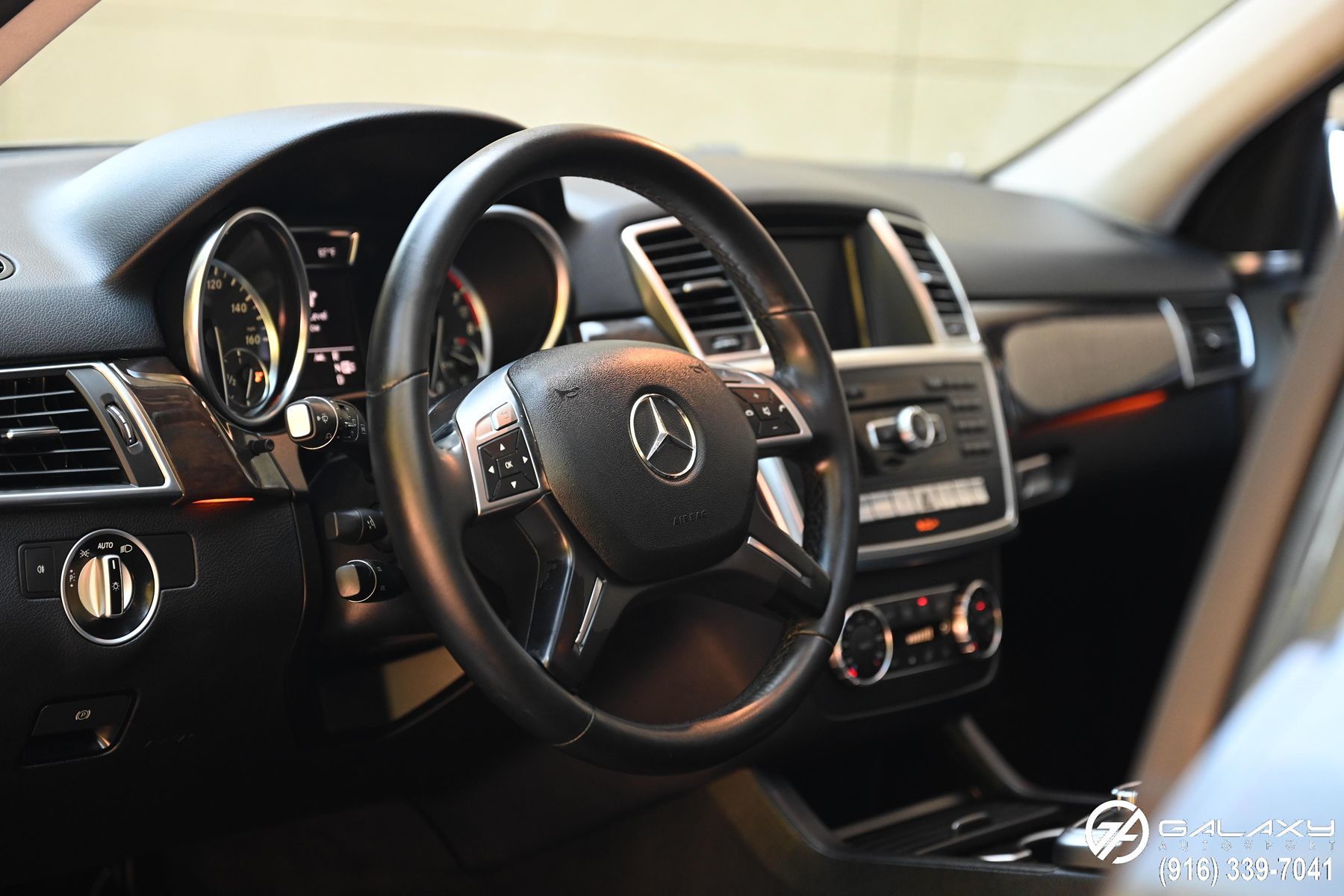 2012 Mercedes Benz ML 350 photo 16