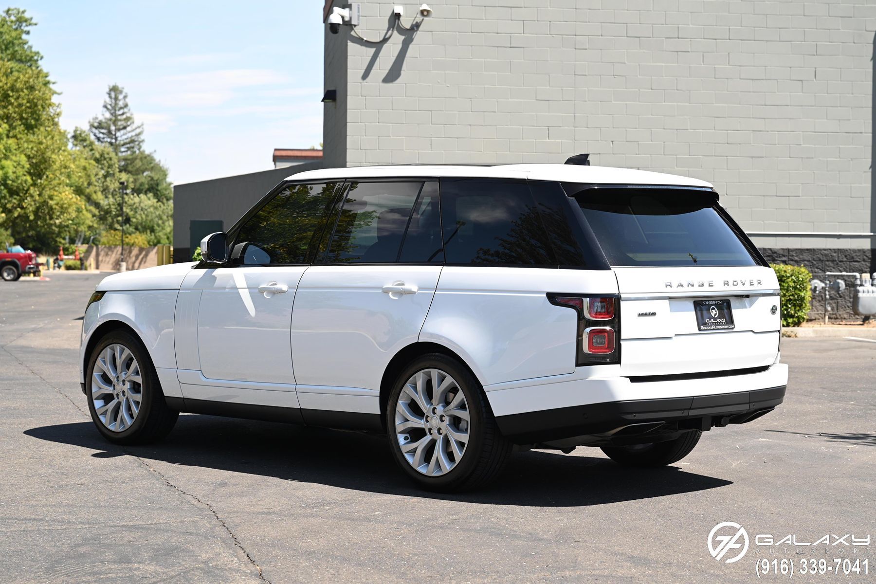2018 Land Rover Range Rover HSE photo 5