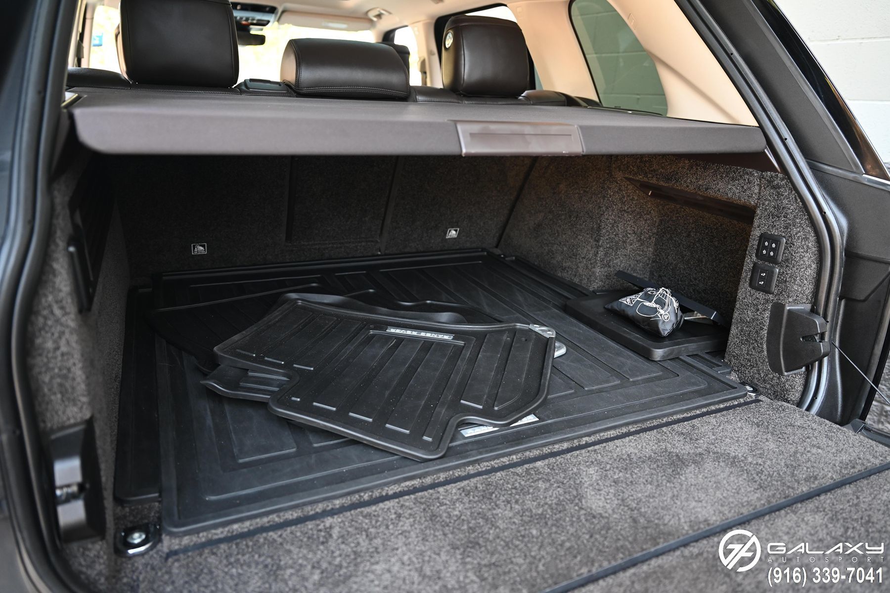 2018 Land Rover Range Rover HSE photo 15
