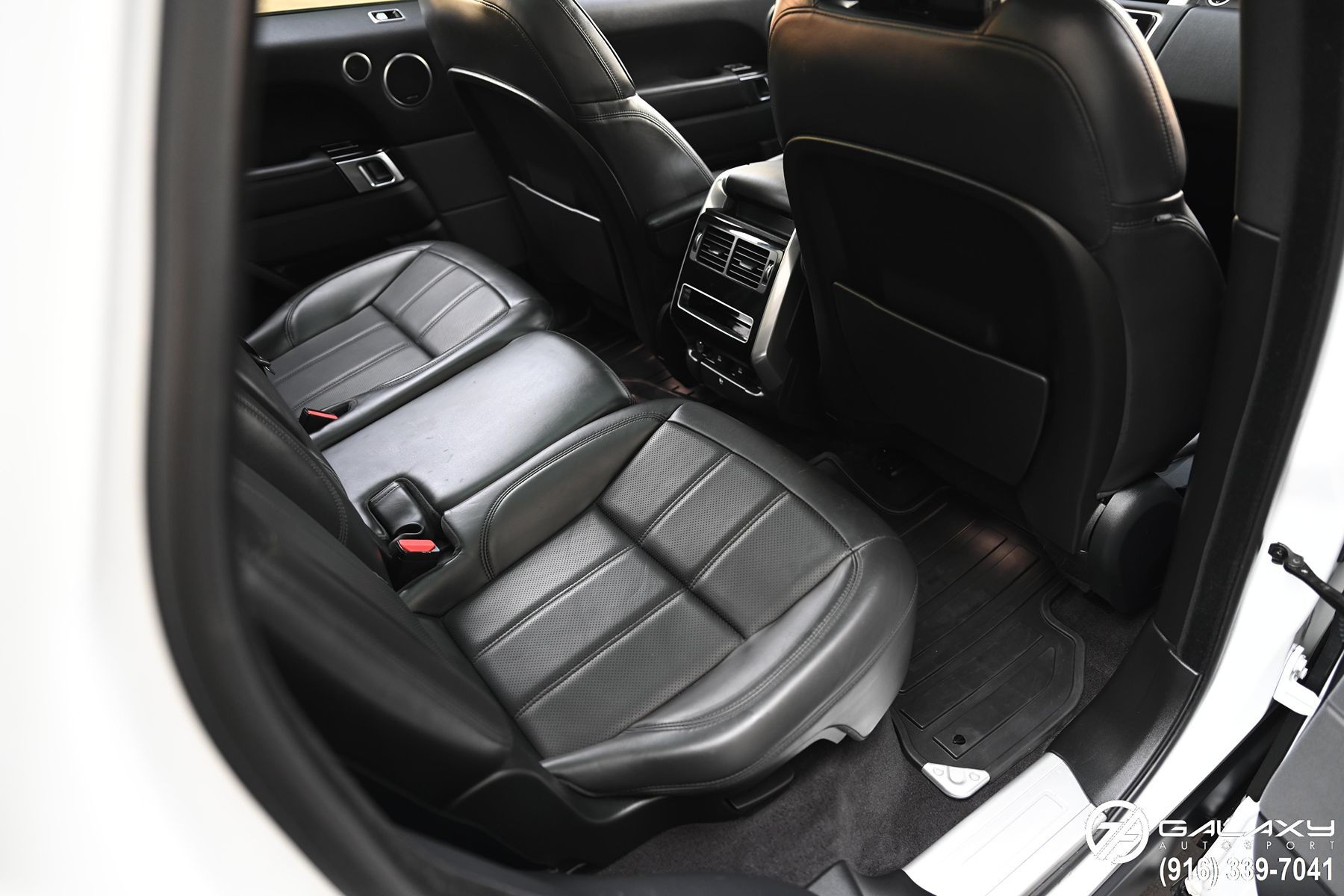2019 Land Rover Range Rover Sport HSE photo 14