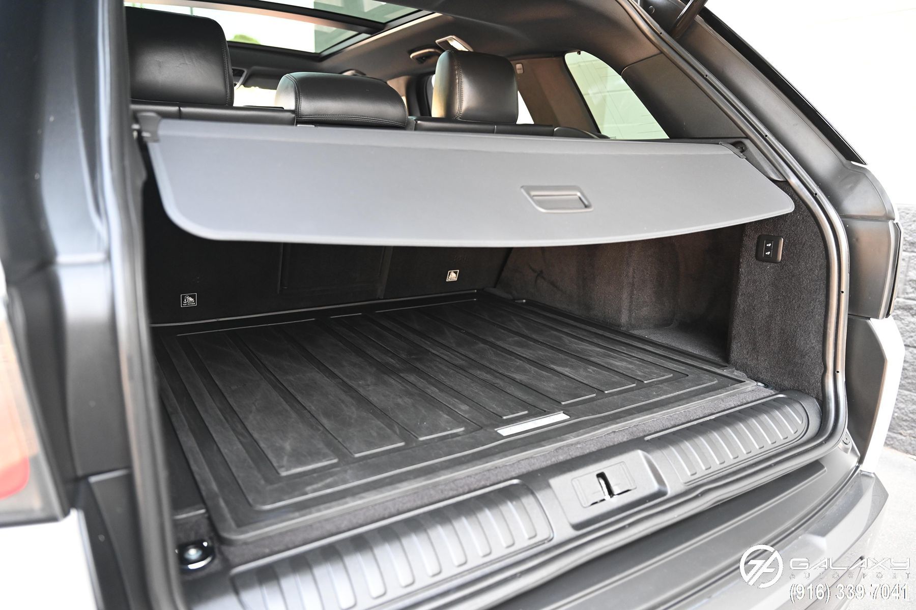 2019 Land Rover Range Rover Sport HSE photo 15