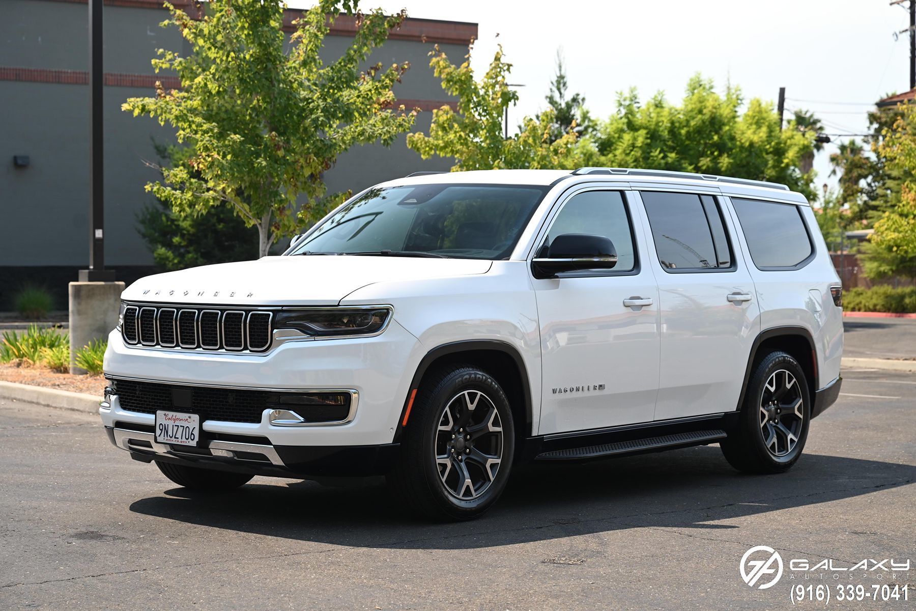 2024 Jeep Wagoneer Series III photo 2