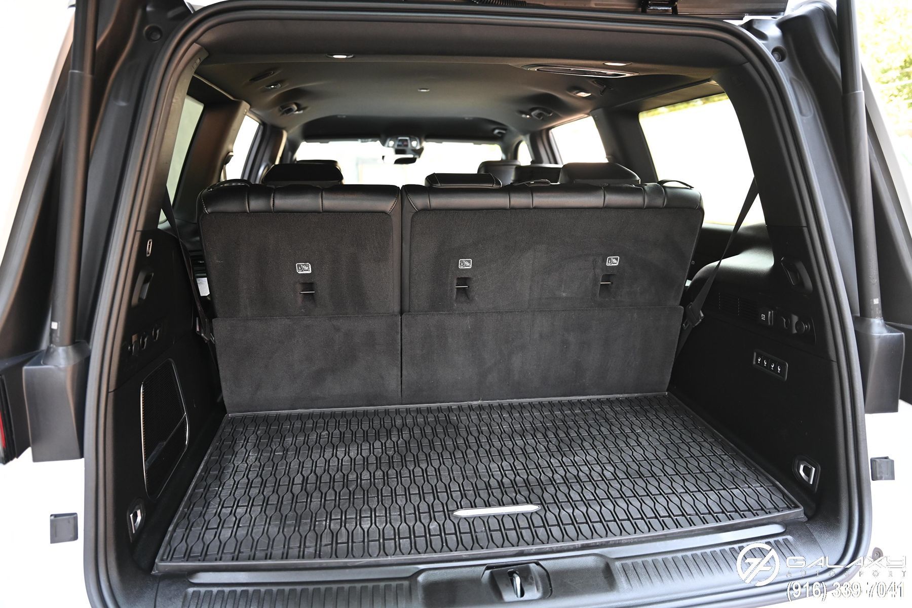 2024 Jeep Wagoneer Series III photo 16