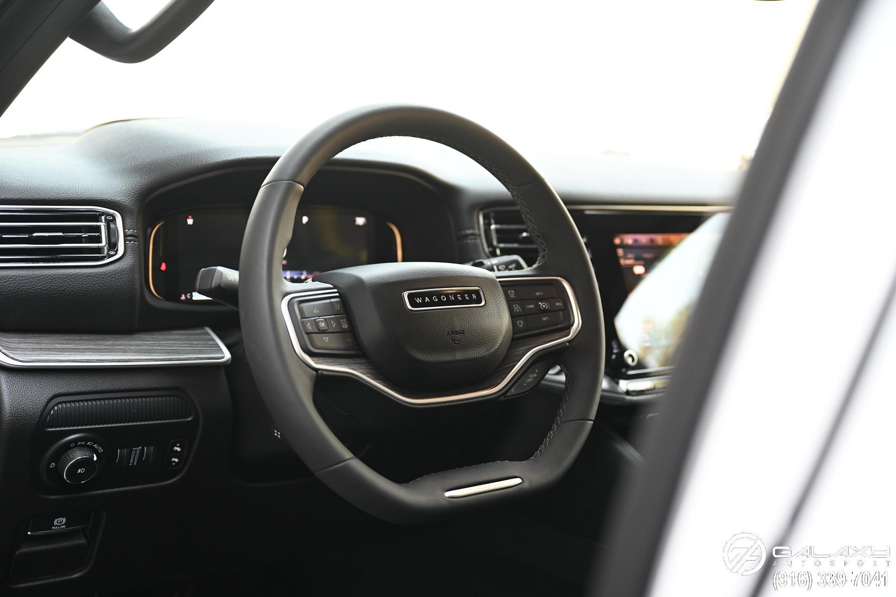 2024 Jeep Wagoneer Series III photo 21
